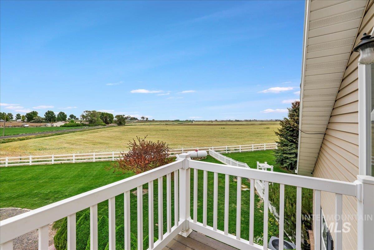 1801 E 3900 N, Buhl, Idaho 83316, 5 Bedrooms, 3 Bathrooms, Residential For Sale, Price $859,000,MLS 98948565