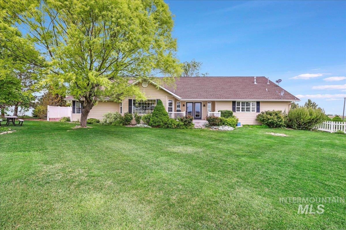 1801 E 3900 N, Buhl, Idaho 83316, 5 Bedrooms, 3 Bathrooms, Residential For Sale, Price $859,000,MLS 98948565