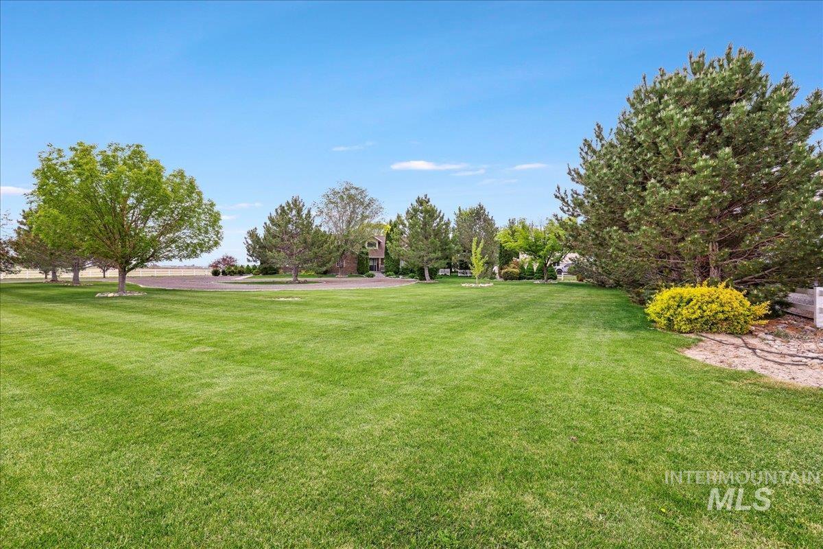 1801 E 3900 N, Buhl, Idaho 83316, 5 Bedrooms, 3 Bathrooms, Residential For Sale, Price $859,000,MLS 98948565