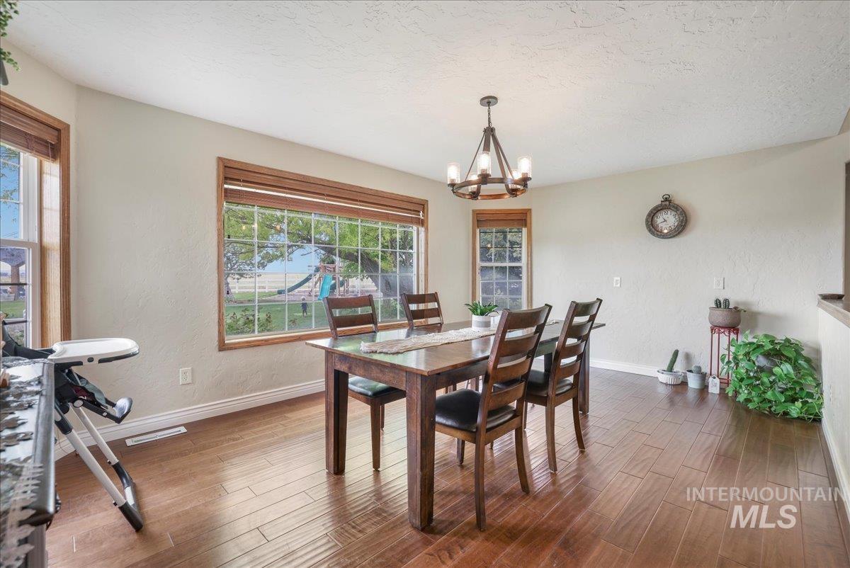 1801 E 3900 N, Buhl, Idaho 83316, 5 Bedrooms, 3 Bathrooms, Residential For Sale, Price $859,000,MLS 98948565