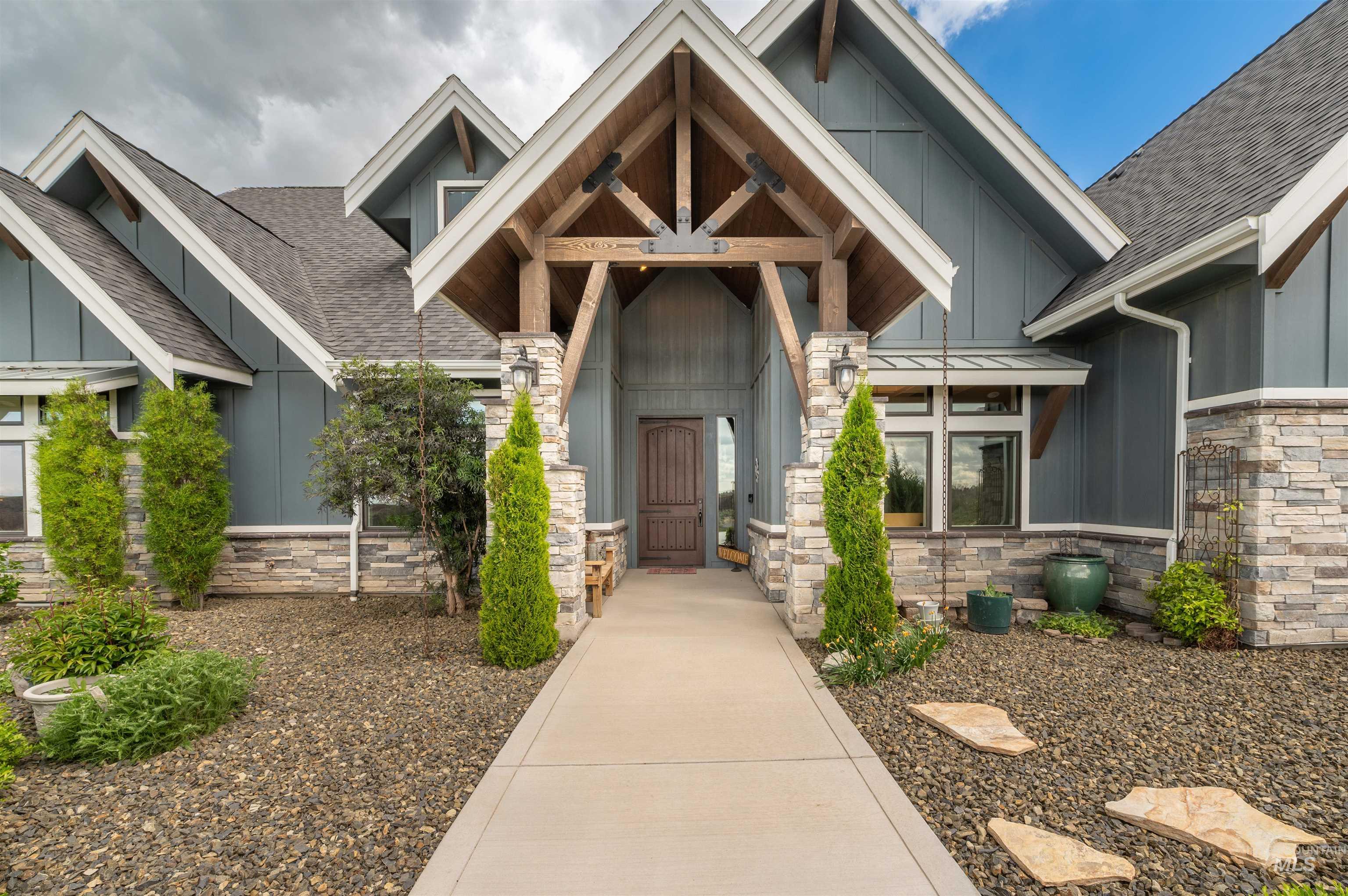3586 E 4000 N, Kimberly, Idaho 83341, 3 Bedrooms, 5 Bathrooms, Residential For Sale, Price $2,995,000,MLS 98948621