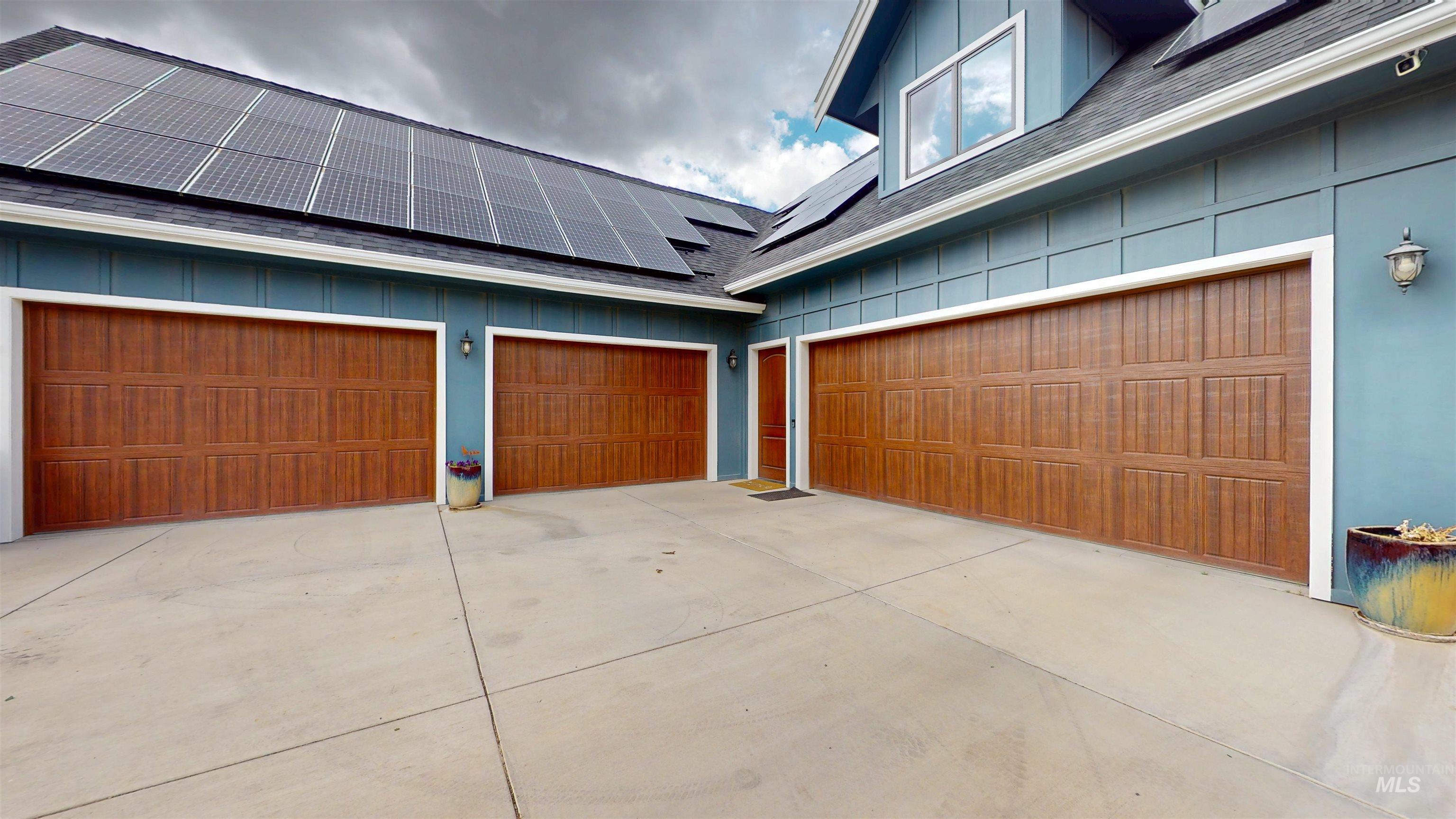 3586 E 4000 N, Kimberly, Idaho 83341, 3 Bedrooms, 5 Bathrooms, Residential For Sale, Price $2,995,000,MLS 98948621