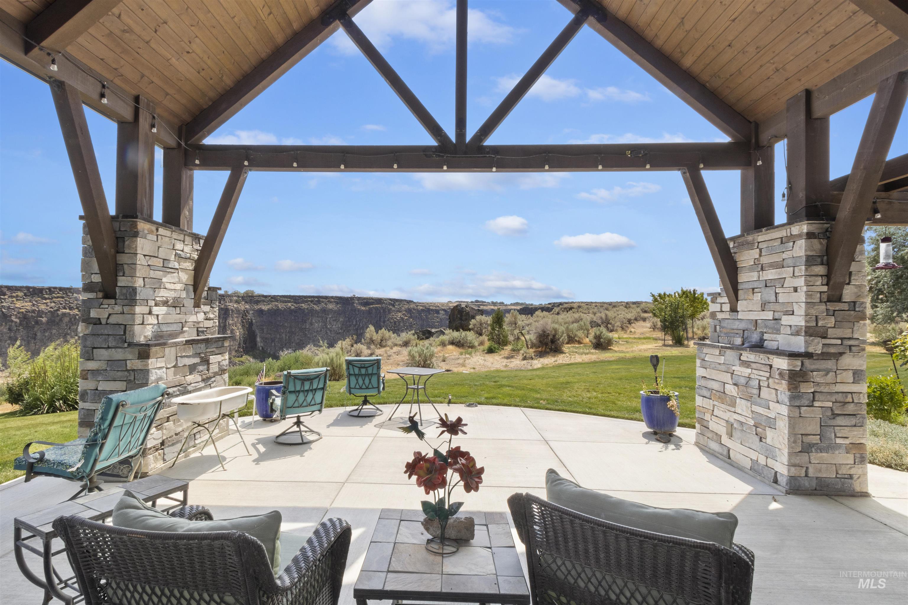 3586 E 4000 N, Kimberly, Idaho 83341, 3 Bedrooms, 5 Bathrooms, Residential For Sale, Price $2,995,000,MLS 98948621