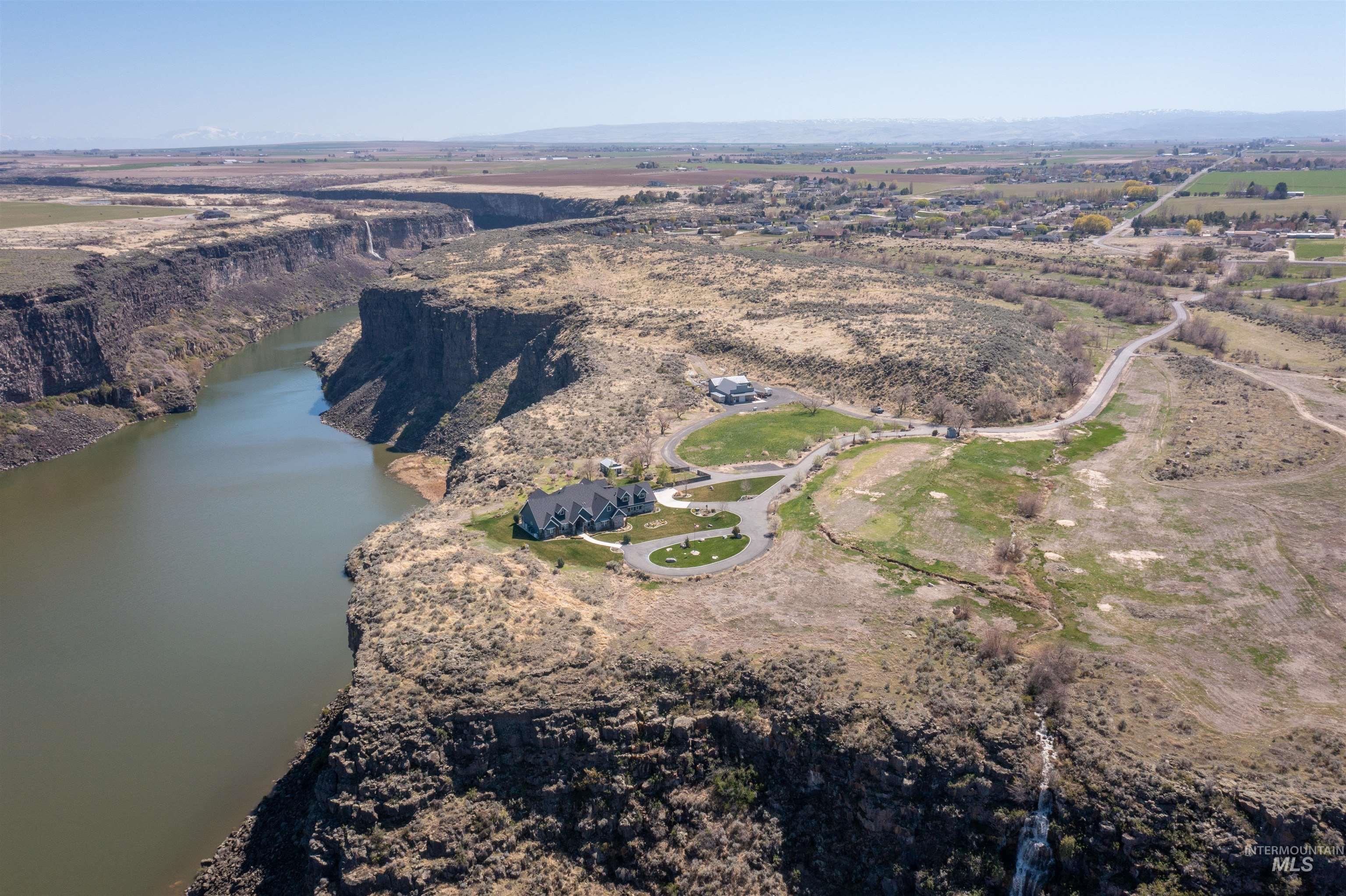 3586 E 4000 N, Kimberly, Idaho 83341, 3 Bedrooms, 5 Bathrooms, Residential For Sale, Price $2,995,000,MLS 98948621