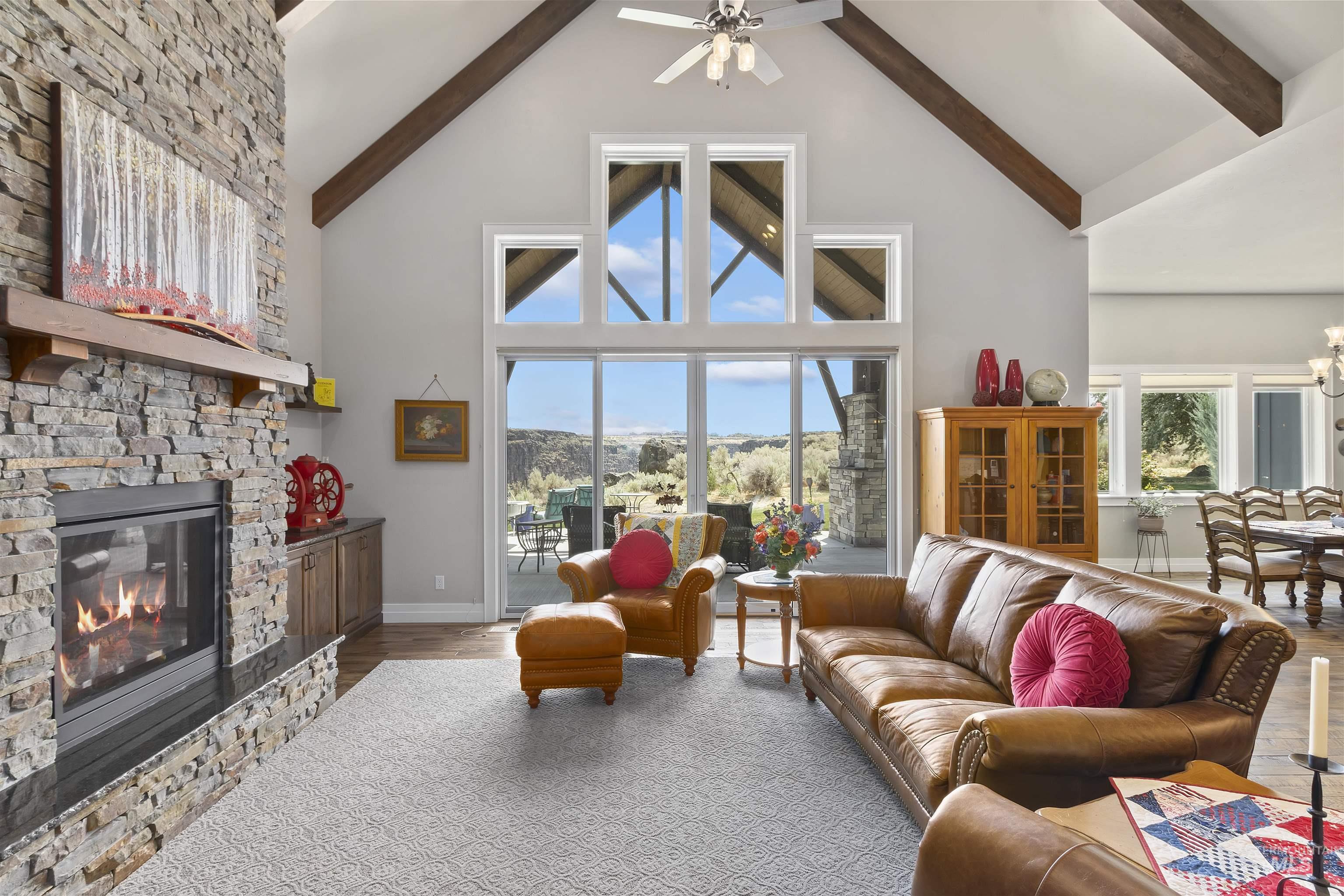 3586 E 4000 N, Kimberly, Idaho 83341, 3 Bedrooms, 5 Bathrooms, Residential For Sale, Price $2,995,000,MLS 98948621