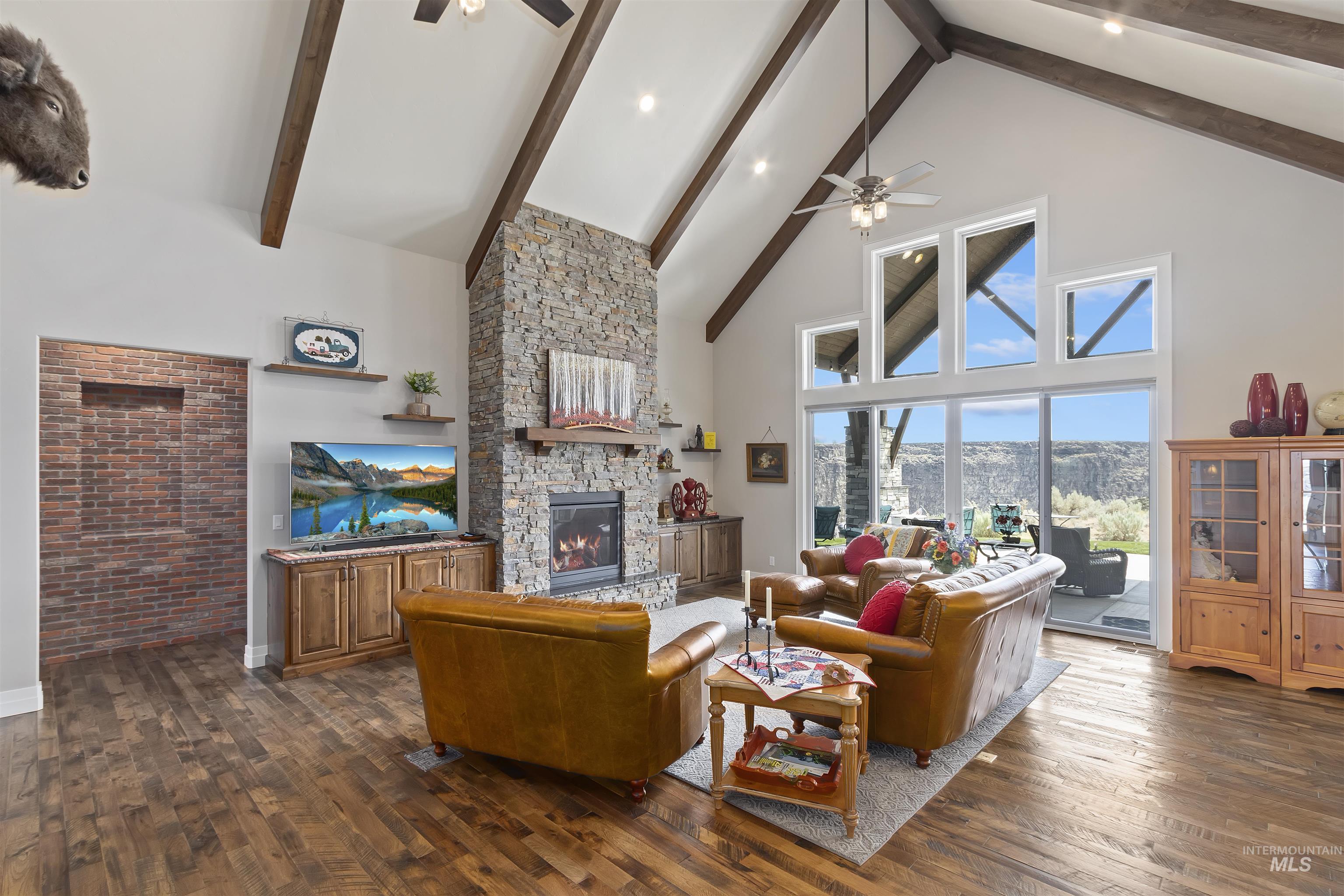 3586 E 4000 N, Kimberly, Idaho 83341, 3 Bedrooms, 5 Bathrooms, Residential For Sale, Price $2,995,000,MLS 98948621