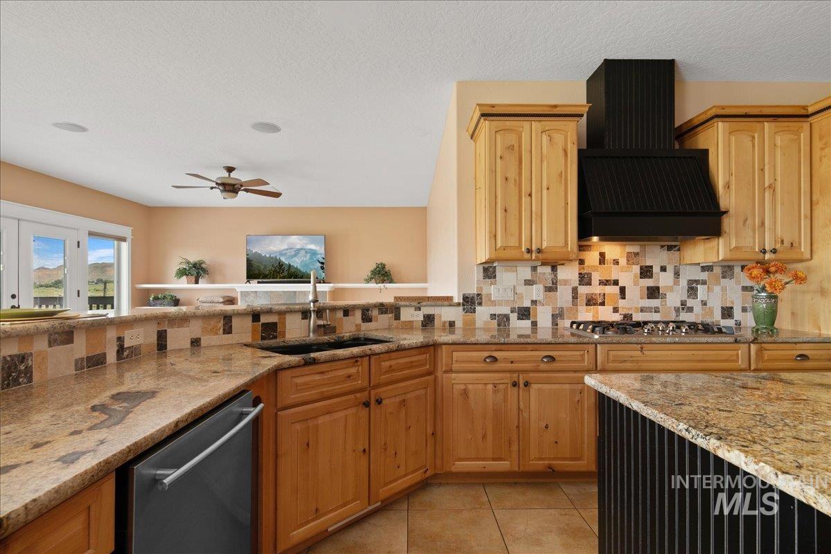 2600 W South Slope Rd, Emmett, Idaho 83617, 4 Bedrooms, 4 Bathrooms, Residential For Sale, Price $1,389,000, 98948661