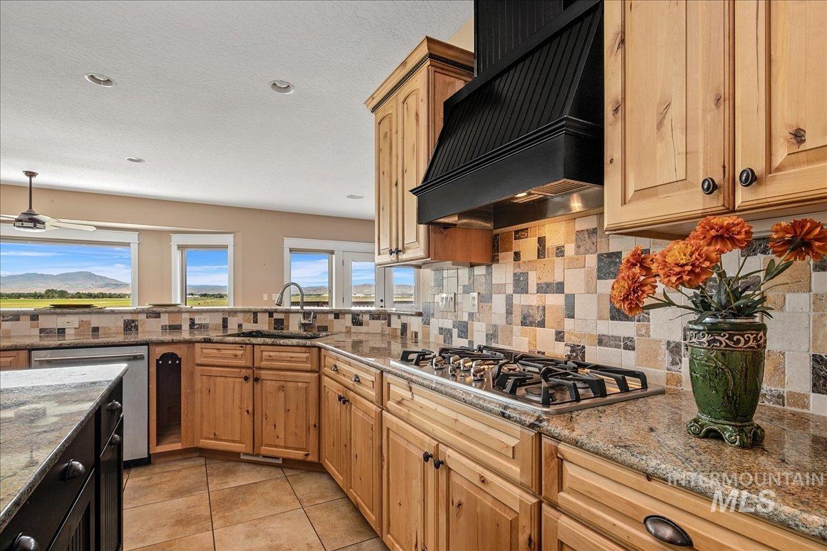 2600 W South Slope Rd, Emmett, Idaho 83617, 4 Bedrooms, 4 Bathrooms, Residential For Sale, Price $1,389,000, 98948661