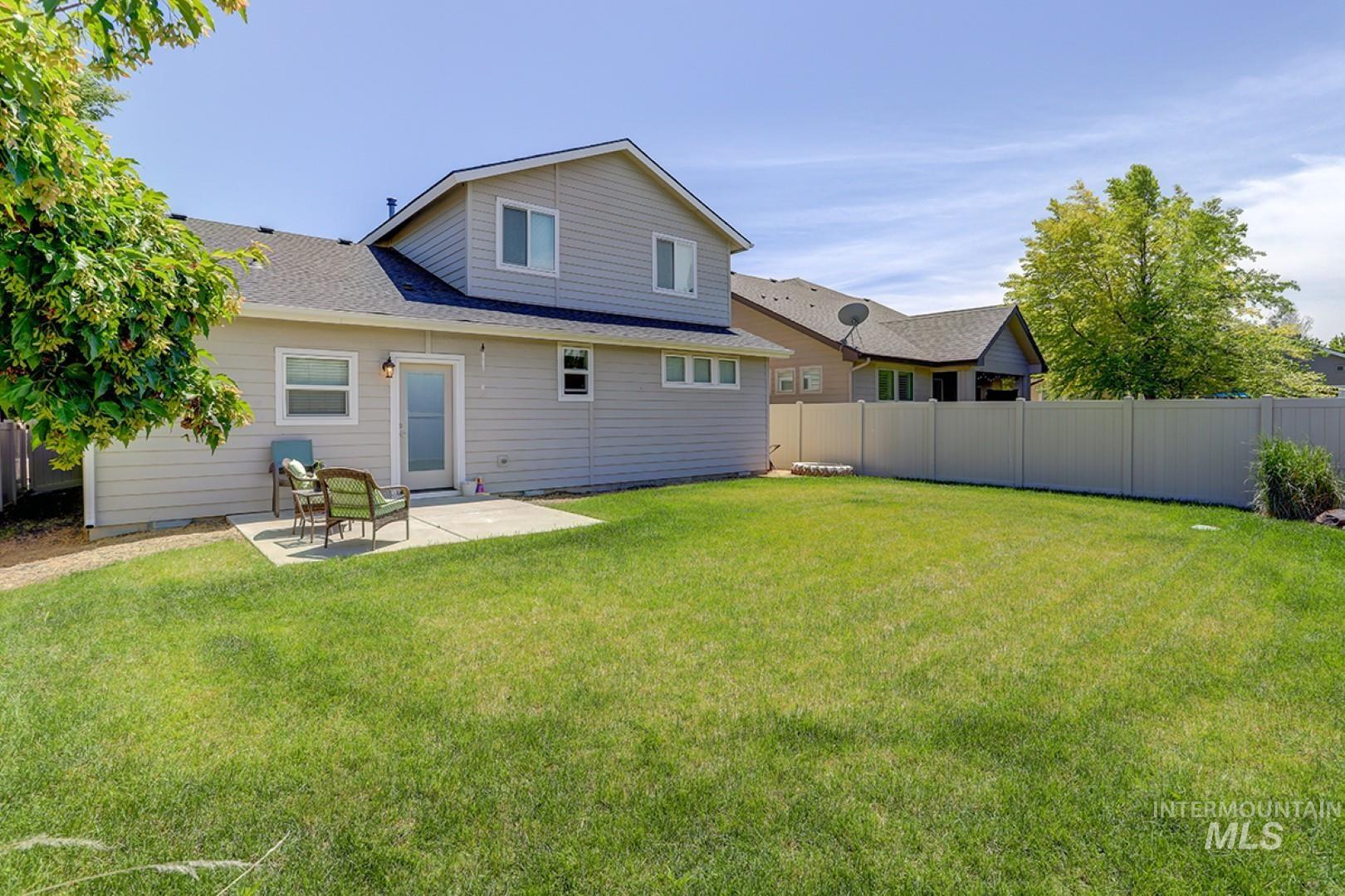 2701 N Summerbrook, Meridian, Idaho 83646, 4 Bedrooms, 2.5 Bathrooms, Residential For Sale, Price $449,900,MLS 98948681