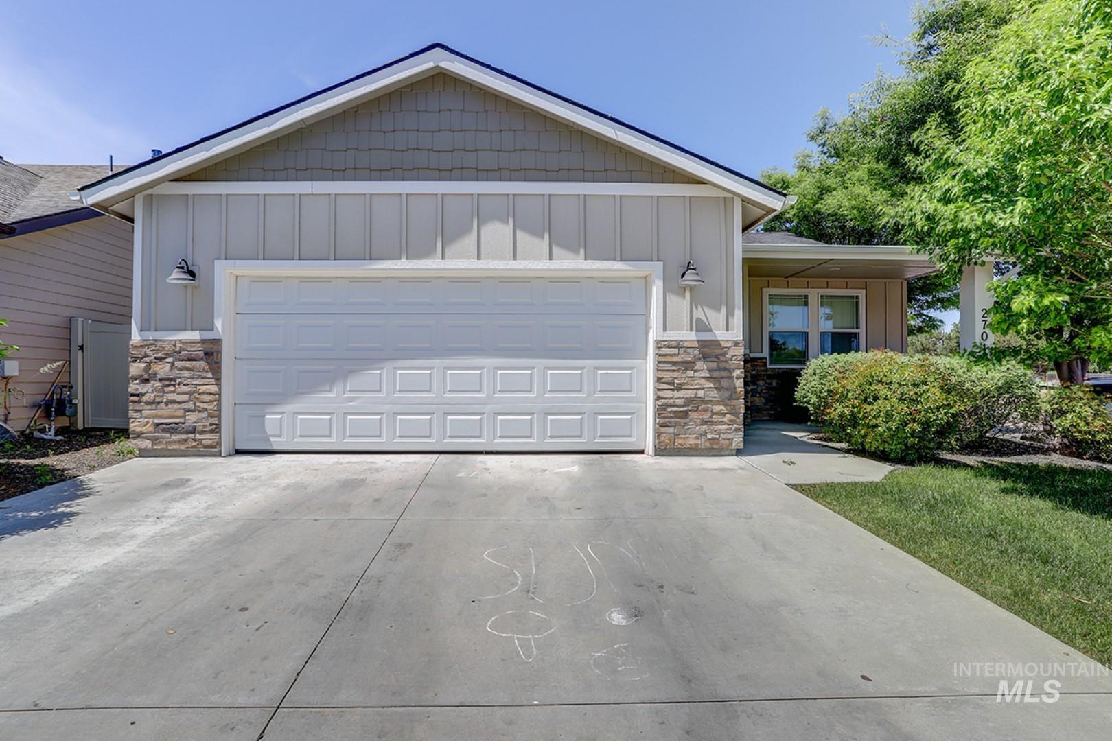 2701 N Summerbrook, Meridian, Idaho 83646, 4 Bedrooms, 2.5 Bathrooms, Residential For Sale, Price $449,900,MLS 98948681