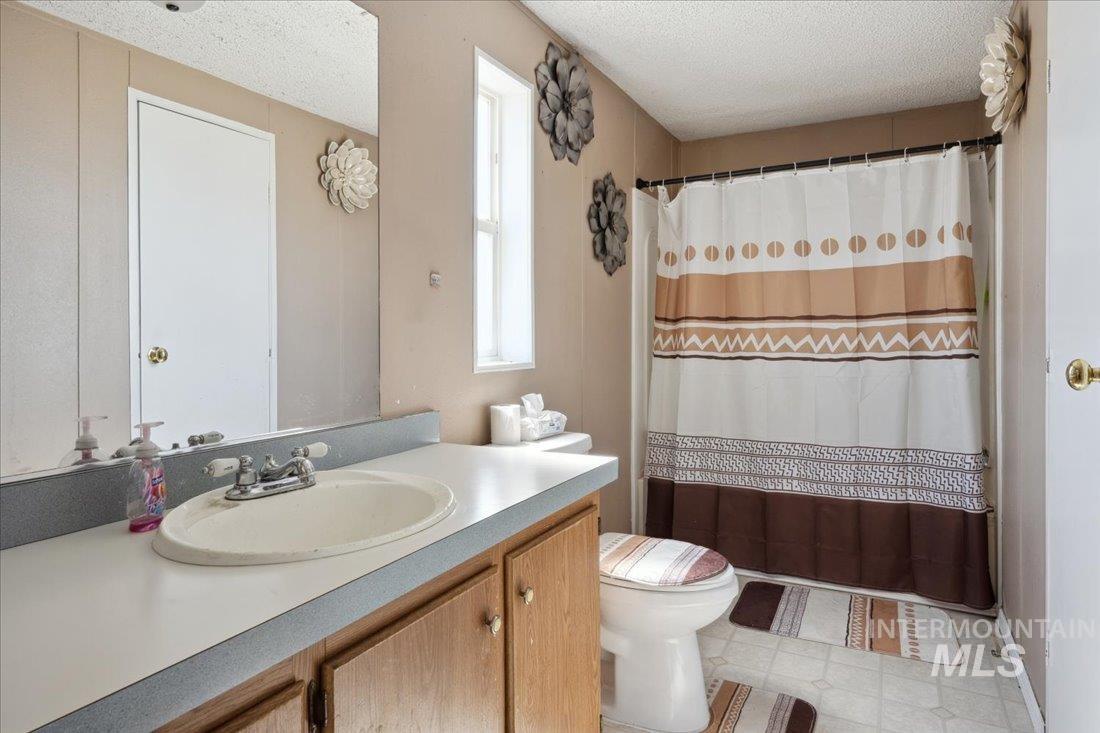 15741 Willis Road, Caldwell, Idaho 83607, 4 Bedrooms, 2 Bathrooms, Residential For Sale, Price $950,000, 98948758