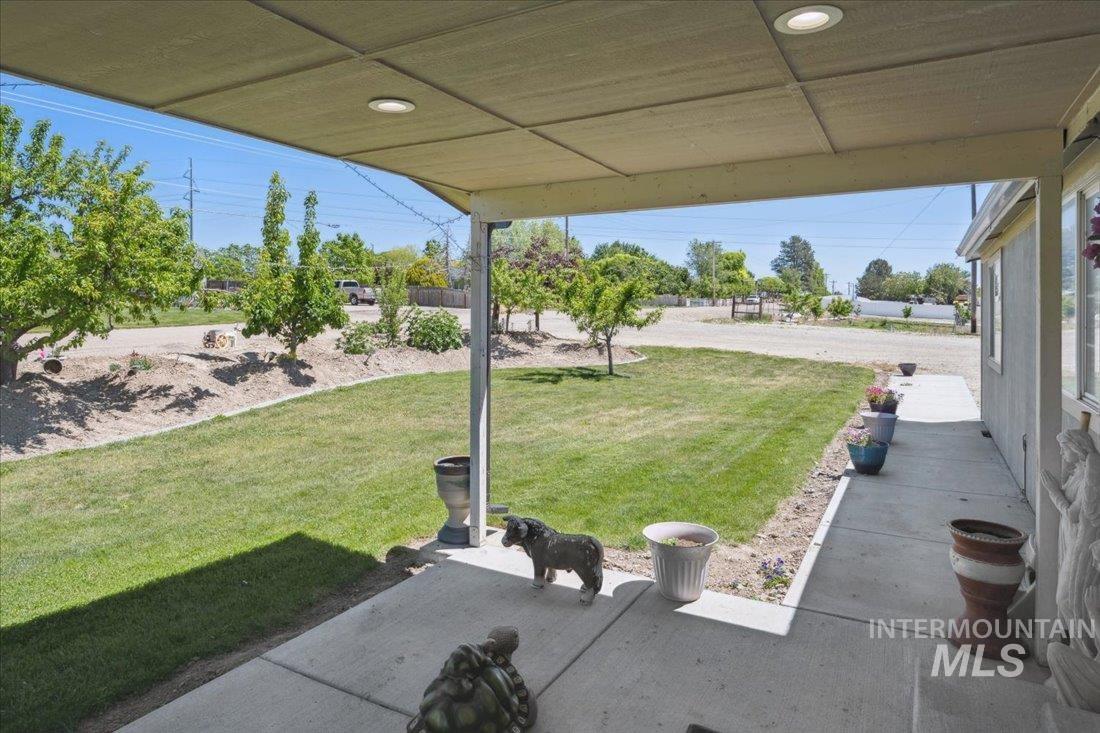 15741 Willis Road, Caldwell, Idaho 83607, 4 Bedrooms, 2 Bathrooms, Residential For Sale, Price $950,000, 98948758