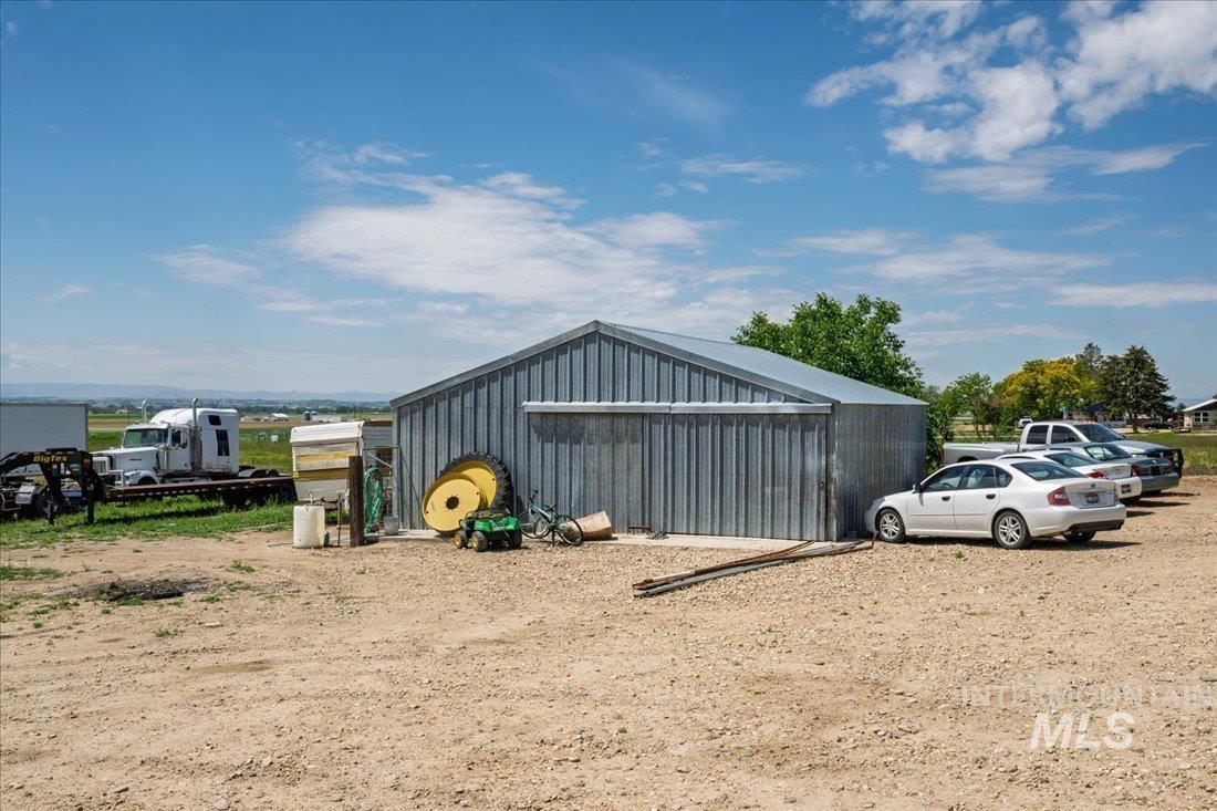 15741 Willis Road, Caldwell, Idaho 83607, 4 Bedrooms, 2 Bathrooms, Residential For Sale, Price $950,000, 98948758
