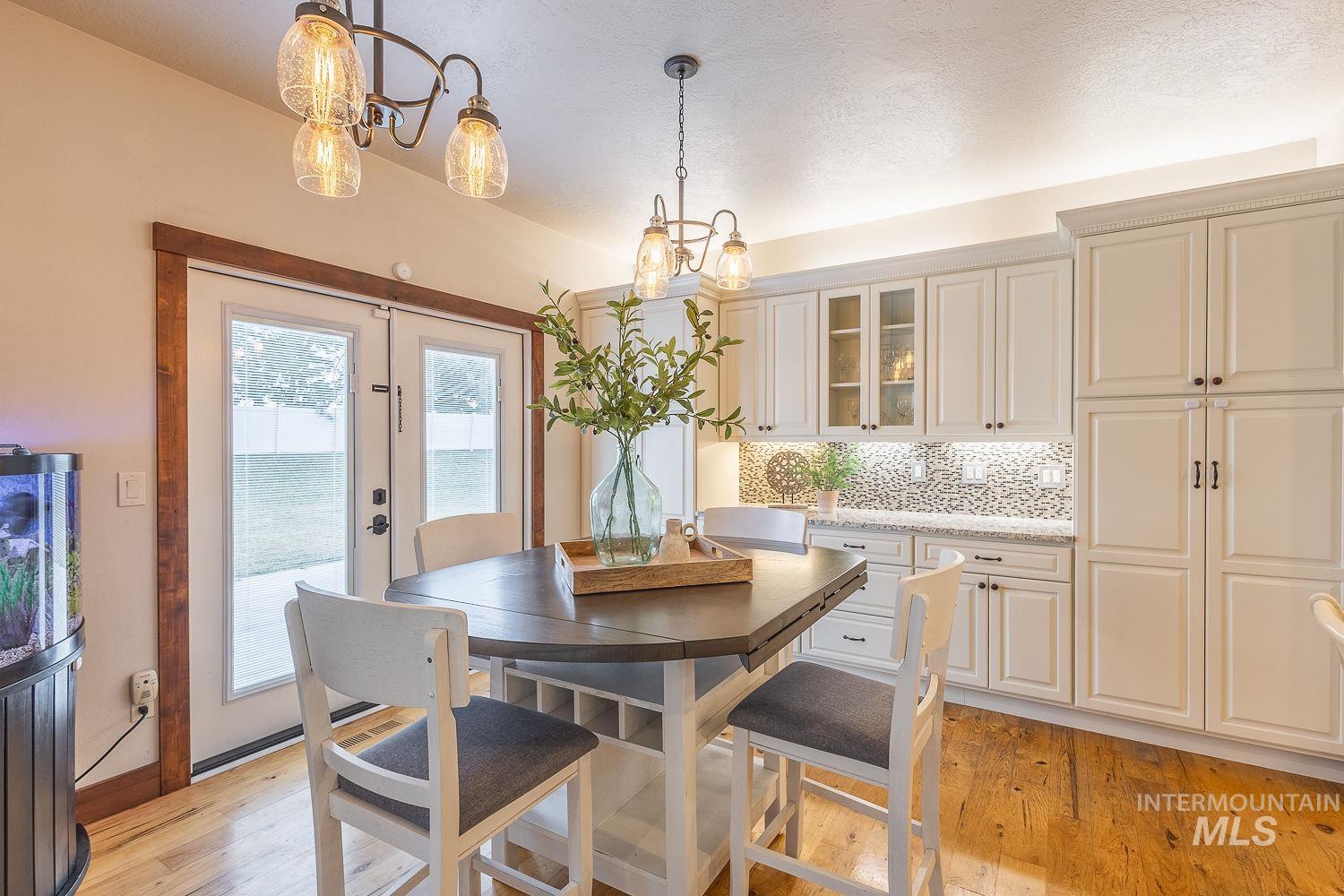 296 N Clearpoint Way, Eagle, Idaho 83616, 5 Bedrooms, 3.5 Bathrooms, Residential For Sale, Price $999,999, 98948833