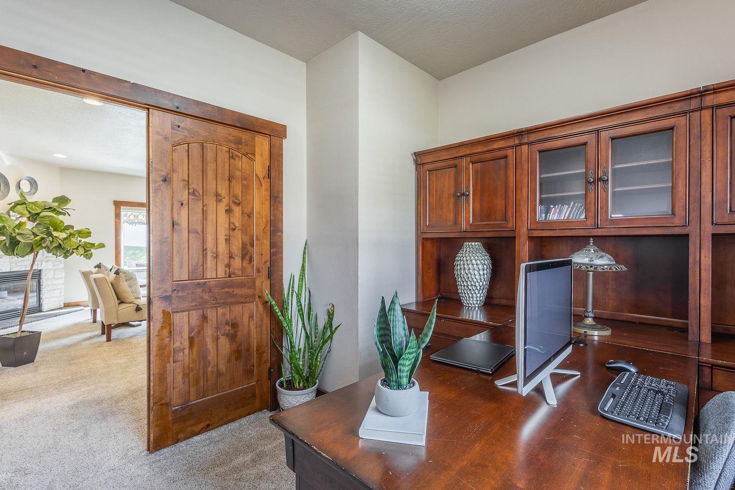 296 N Clearpoint Way, Eagle, Idaho 83616, 5 Bedrooms, 3.5 Bathrooms, Residential For Sale, Price $999,999,MLS 98948833