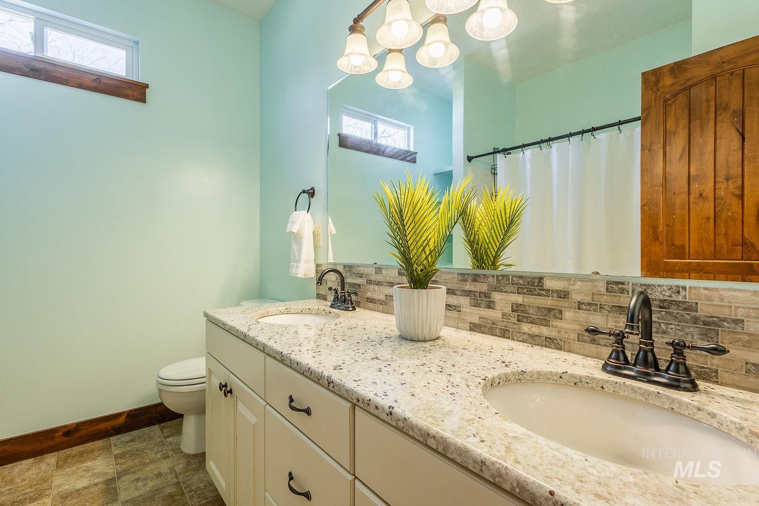 296 N Clearpoint Way, Eagle, Idaho 83616, 5 Bedrooms, 3.5 Bathrooms, Residential For Sale, Price $999,999, 98948833