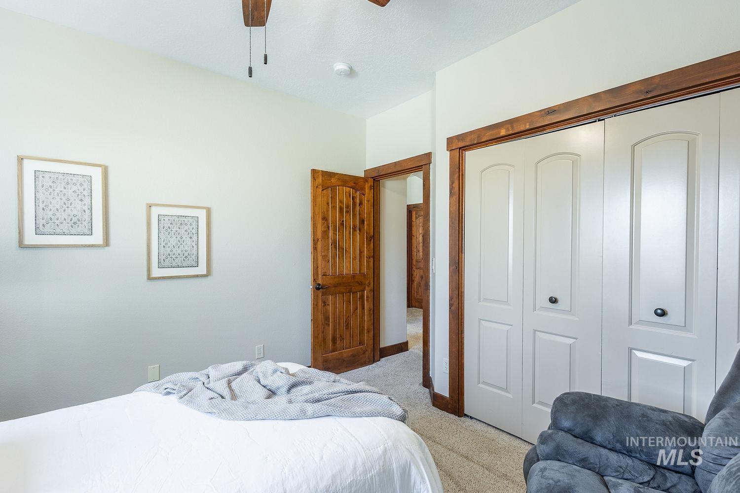 296 N Clearpoint Way, Eagle, Idaho 83616, 5 Bedrooms, 3.5 Bathrooms, Residential For Sale, Price $999,999,MLS 98948833