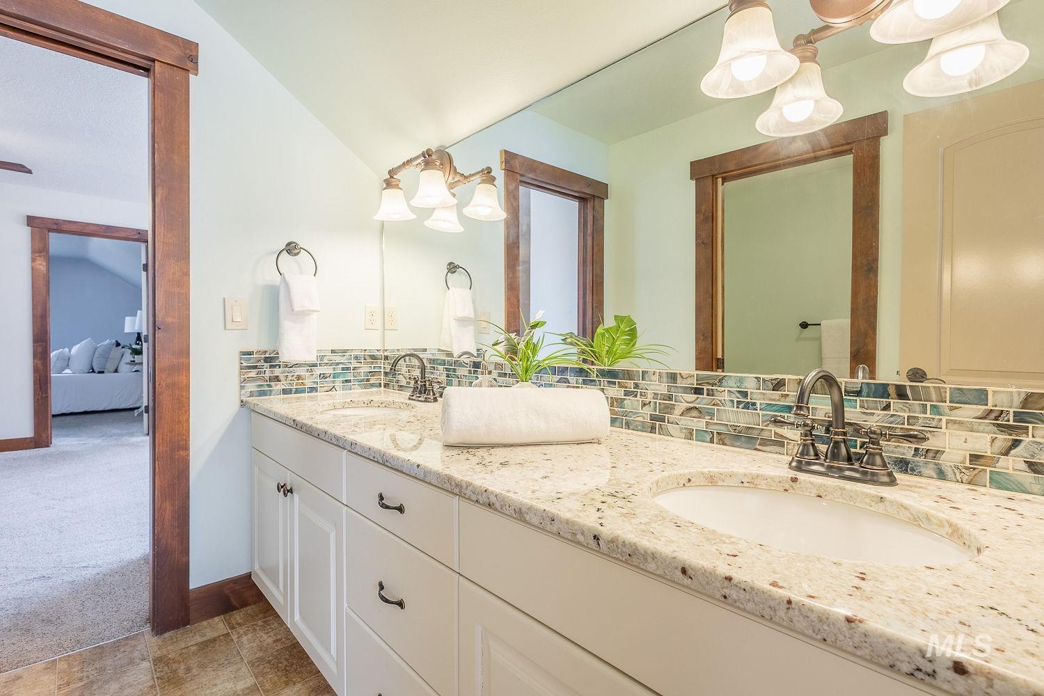 296 N Clearpoint Way, Eagle, Idaho 83616, 5 Bedrooms, 3.5 Bathrooms, Residential For Sale, Price $999,999, 98948833