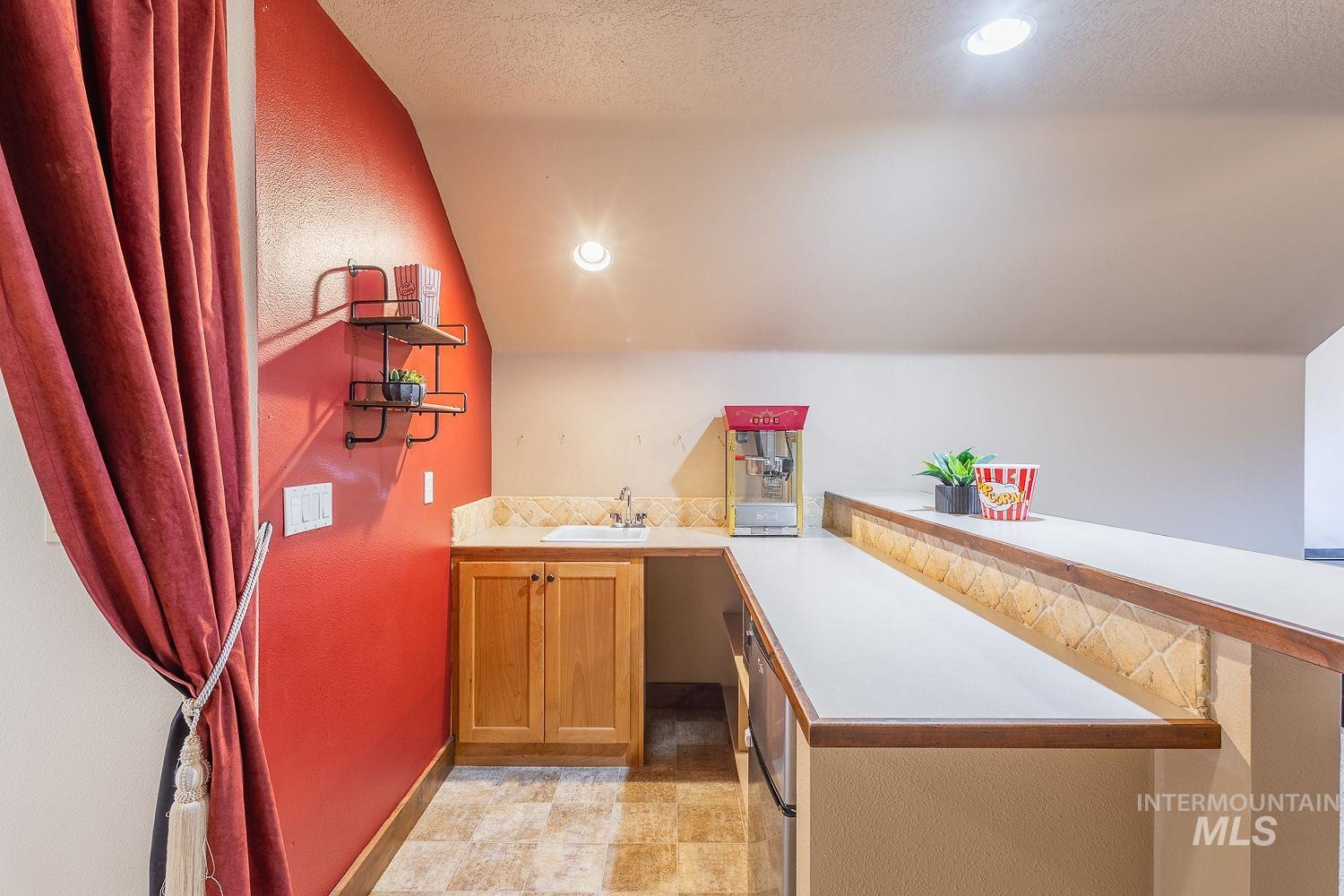 296 N Clearpoint Way, Eagle, Idaho 83616, 5 Bedrooms, 3.5 Bathrooms, Residential For Sale, Price $999,999,MLS 98948833