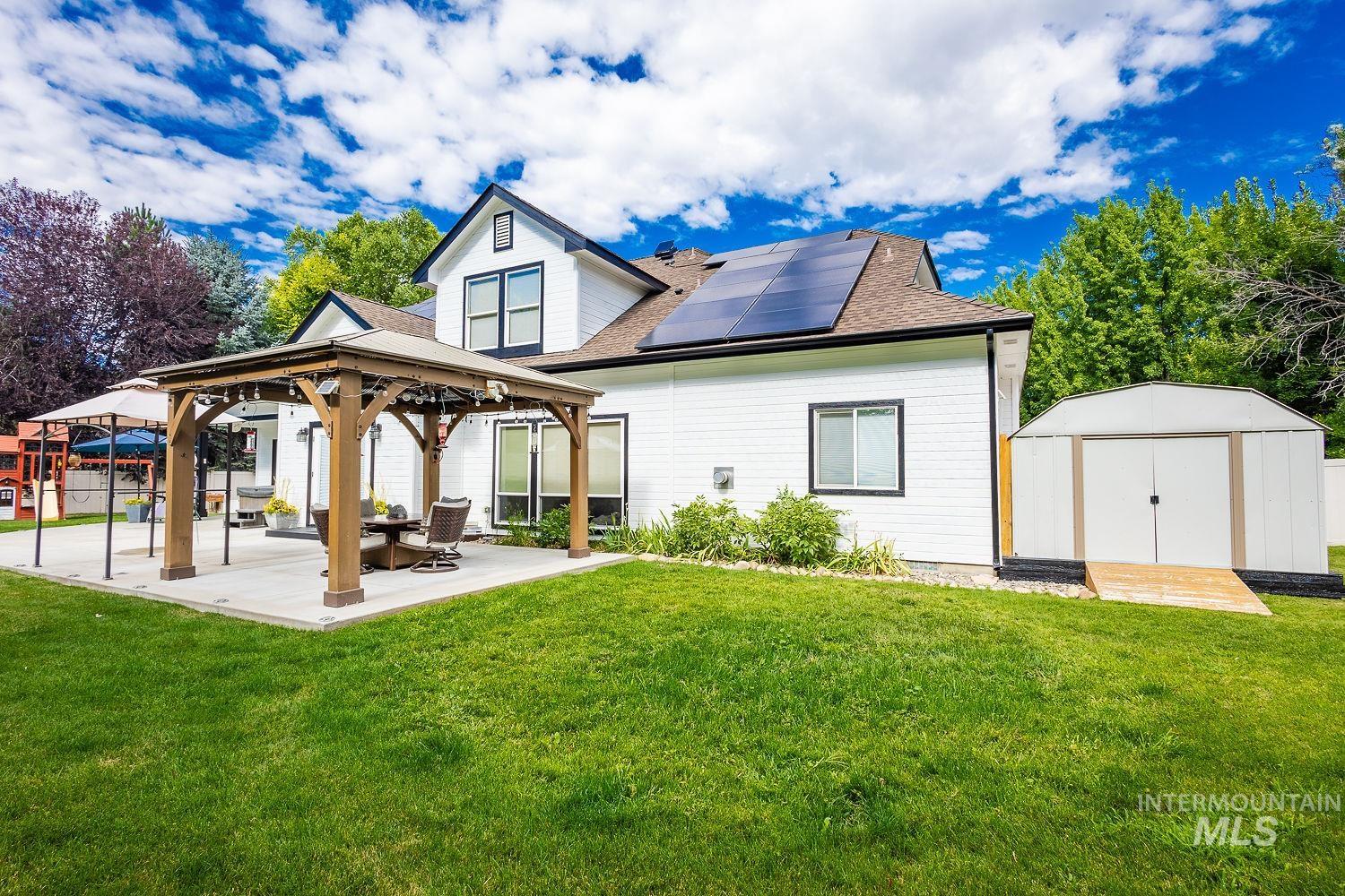 296 N Clearpoint Way, Eagle, Idaho 83616, 5 Bedrooms, 3.5 Bathrooms, Residential For Sale, Price $999,999, 98948833