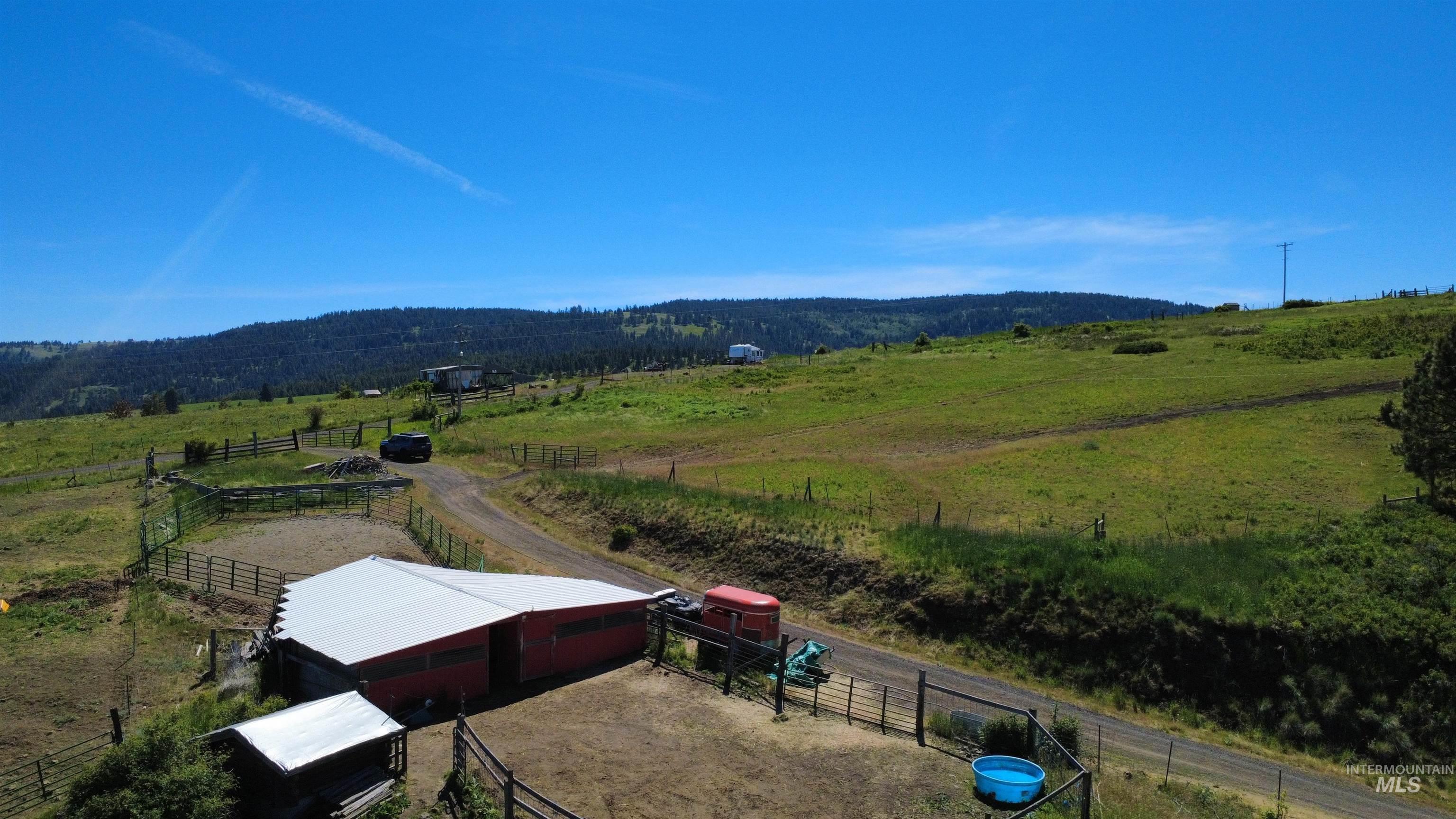 39055 Hilltop Ln, Lewiston, Idaho 83501, 3 Bedrooms, 2 Bathrooms, Residential For Sale, Price $495,000,MLS 98948907