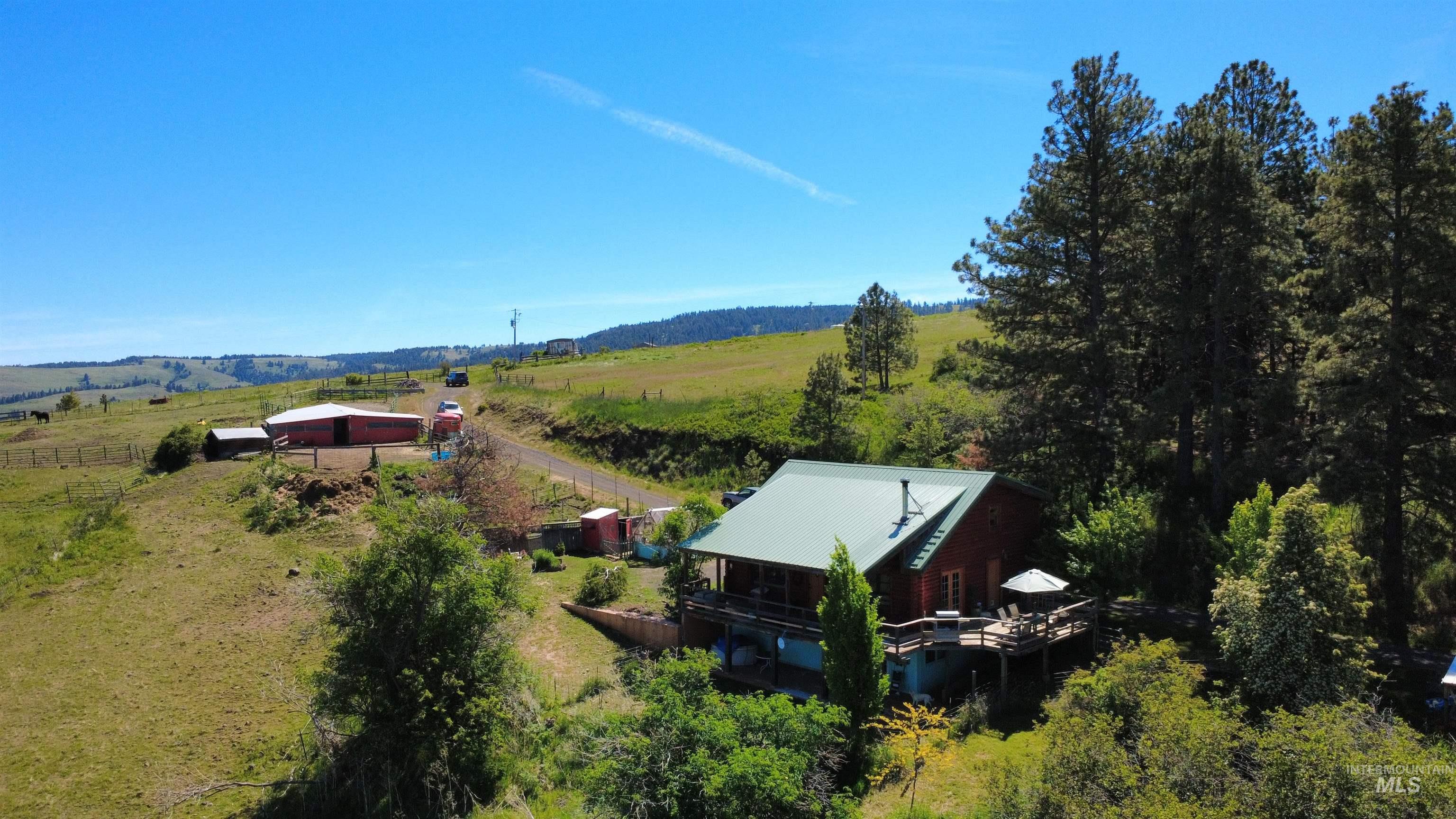 39055 Hilltop Ln, Lewiston, Idaho 83501, 3 Bedrooms, 2 Bathrooms, Residential For Sale, Price $495,000,MLS 98948907
