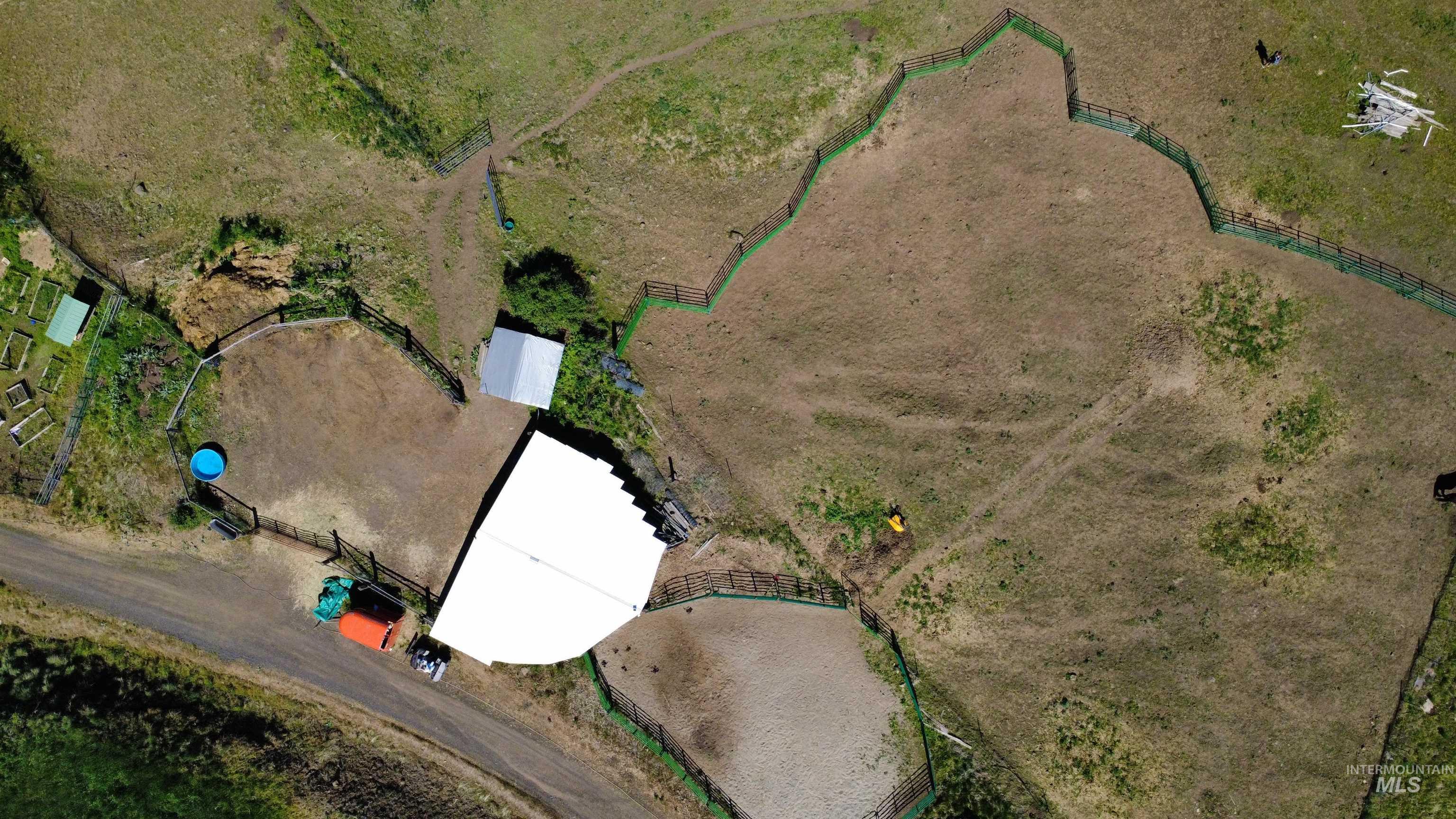 39055 Hilltop Ln, Lewiston, Idaho 83501, 3 Bedrooms, 2 Bathrooms, Residential For Sale, Price $495,000,MLS 98948907