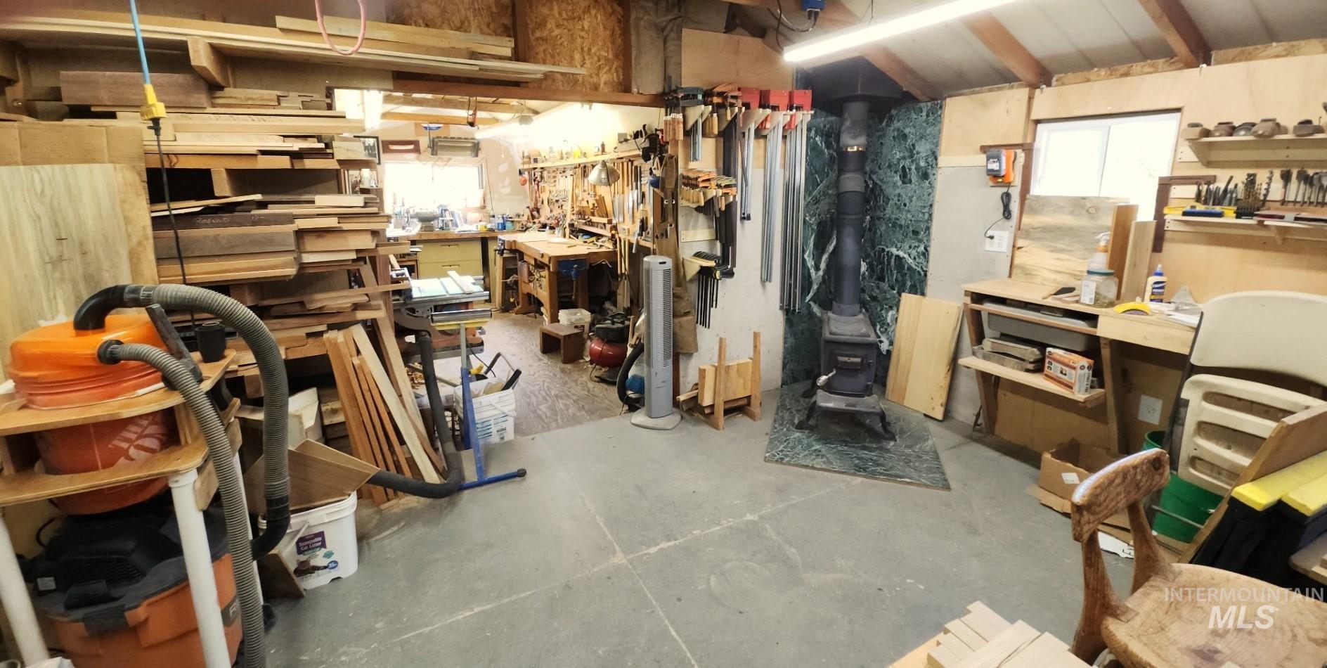 39055 Hilltop Ln, Lewiston, Idaho 83501, 3 Bedrooms, 2 Bathrooms, Residential For Sale, Price $495,000,MLS 98948907