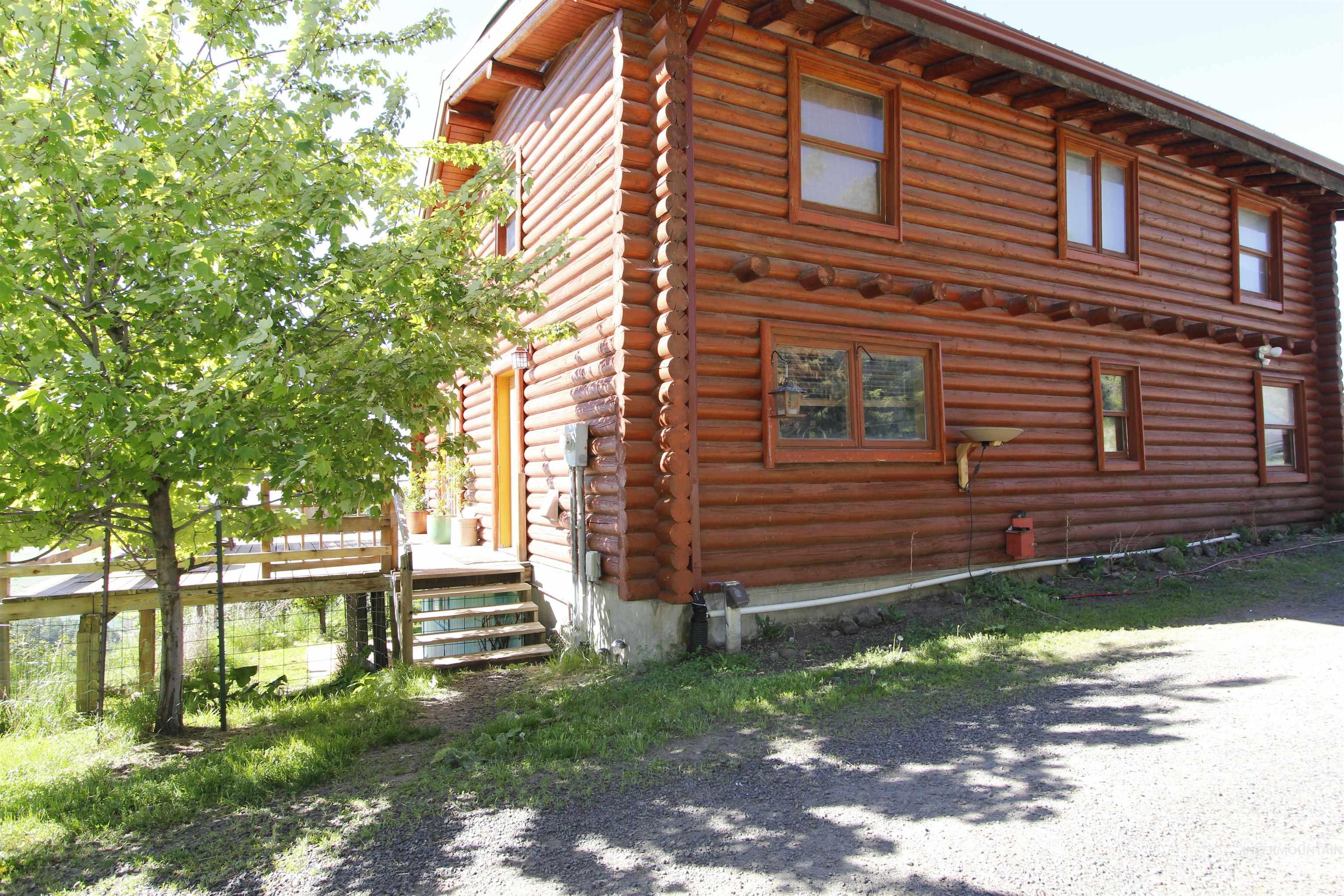 39055 Hilltop Ln, Lewiston, Idaho 83501, 3 Bedrooms, 2 Bathrooms, Residential For Sale, Price $495,000,MLS 98948907