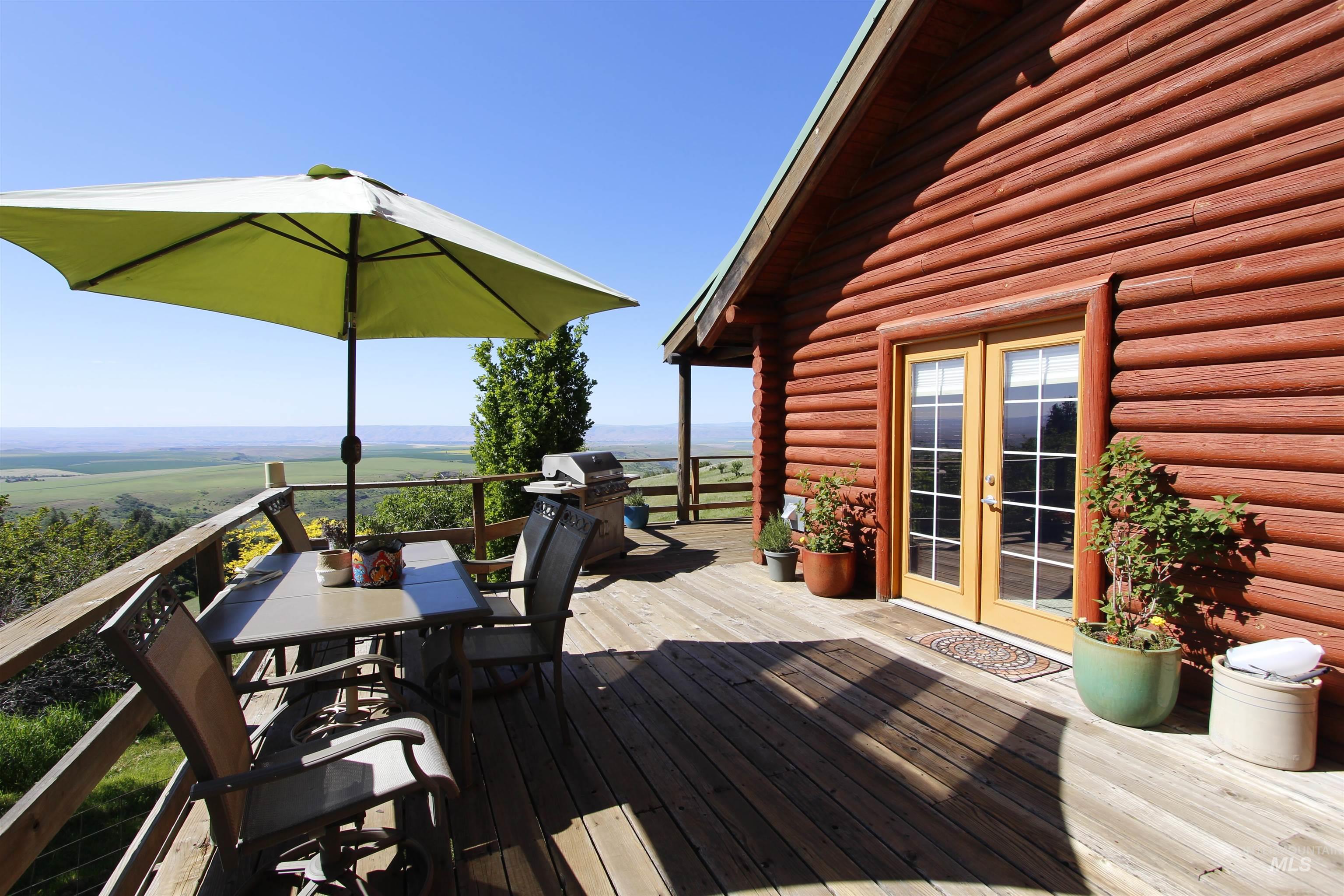 39055 Hilltop Ln, Lewiston, Idaho 83501, 3 Bedrooms, 2 Bathrooms, Residential For Sale, Price $495,000,MLS 98948907