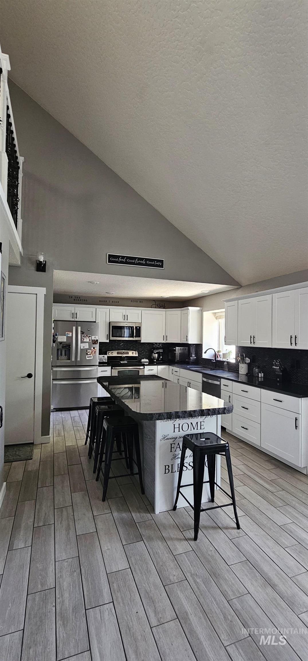 1122 N Roper Pl, Meridian, Idaho 83642, 4 Bedrooms, 3 Bathrooms, Residential For Sale, Price $699,000, 98949034