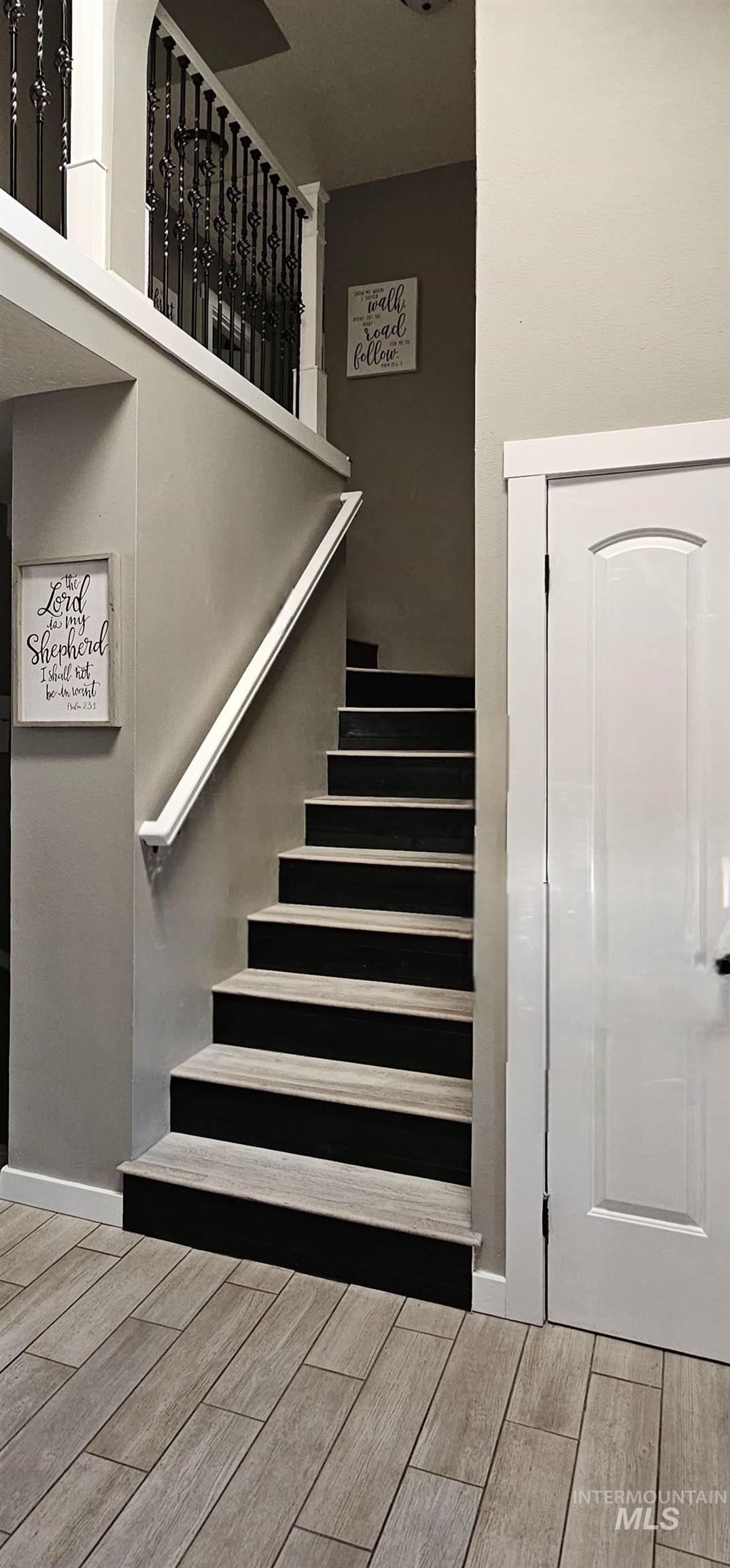 1122 N Roper Pl, Meridian, Idaho 83642, 4 Bedrooms, 3 Bathrooms, Residential For Sale, Price $699,000, 98949034