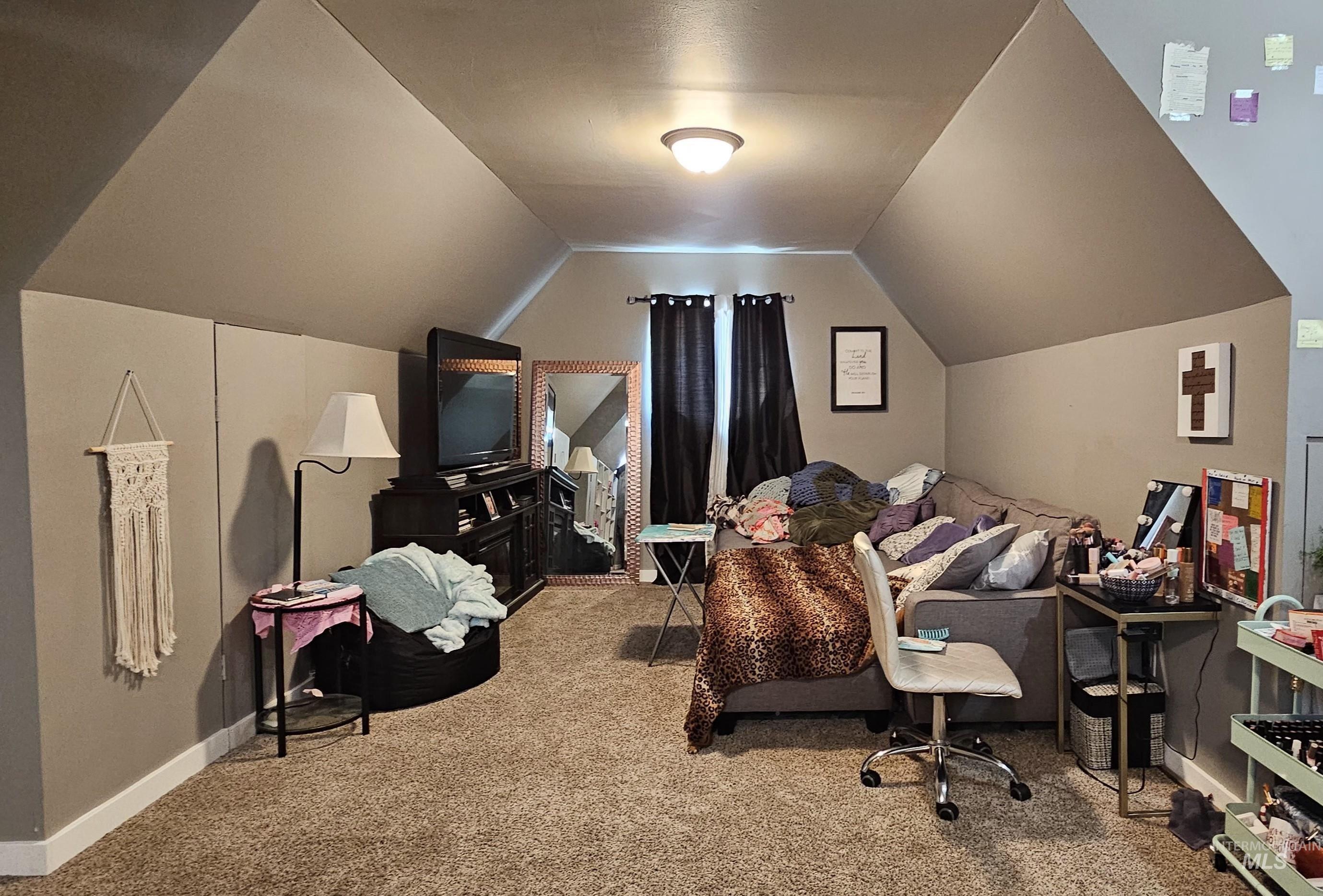 1122 N Roper Pl, Meridian, Idaho 83642, 4 Bedrooms, 3 Bathrooms, Residential For Sale, Price $699,000, 98949034