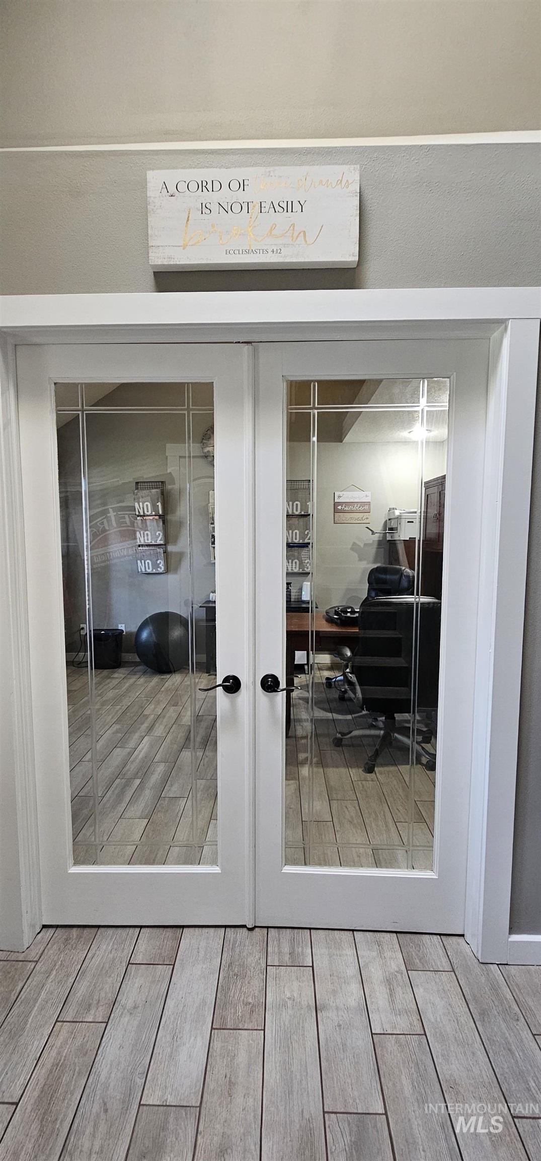 1122 N Roper Pl, Meridian, Idaho 83642, 4 Bedrooms, 3 Bathrooms, Residential For Sale, Price $699,000, 98949034