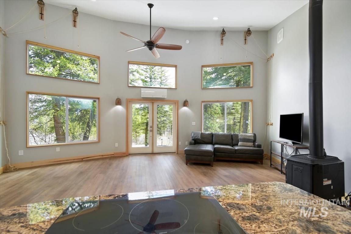 600 Clear Creek Rd, Boise, Idaho 83716-0000, 2 Bedrooms, 2 Bathrooms, Residential For Sale, Price $589,000, 98949066