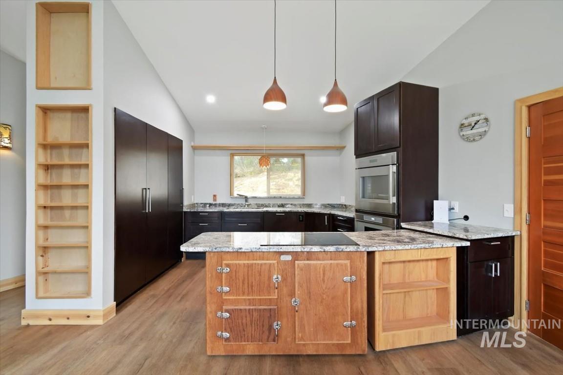 600 Clear Creek Rd, Boise, Idaho 83716-0000, 2 Bedrooms, 2 Bathrooms, Residential For Sale, Price $589,000, 98949066