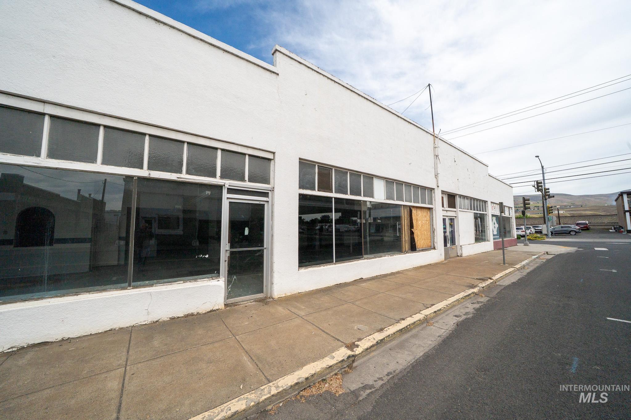 844 D Street, Lewiston, Idaho 83501, Business/Commercial For Sale, Price $649,000,MLS 98949081
