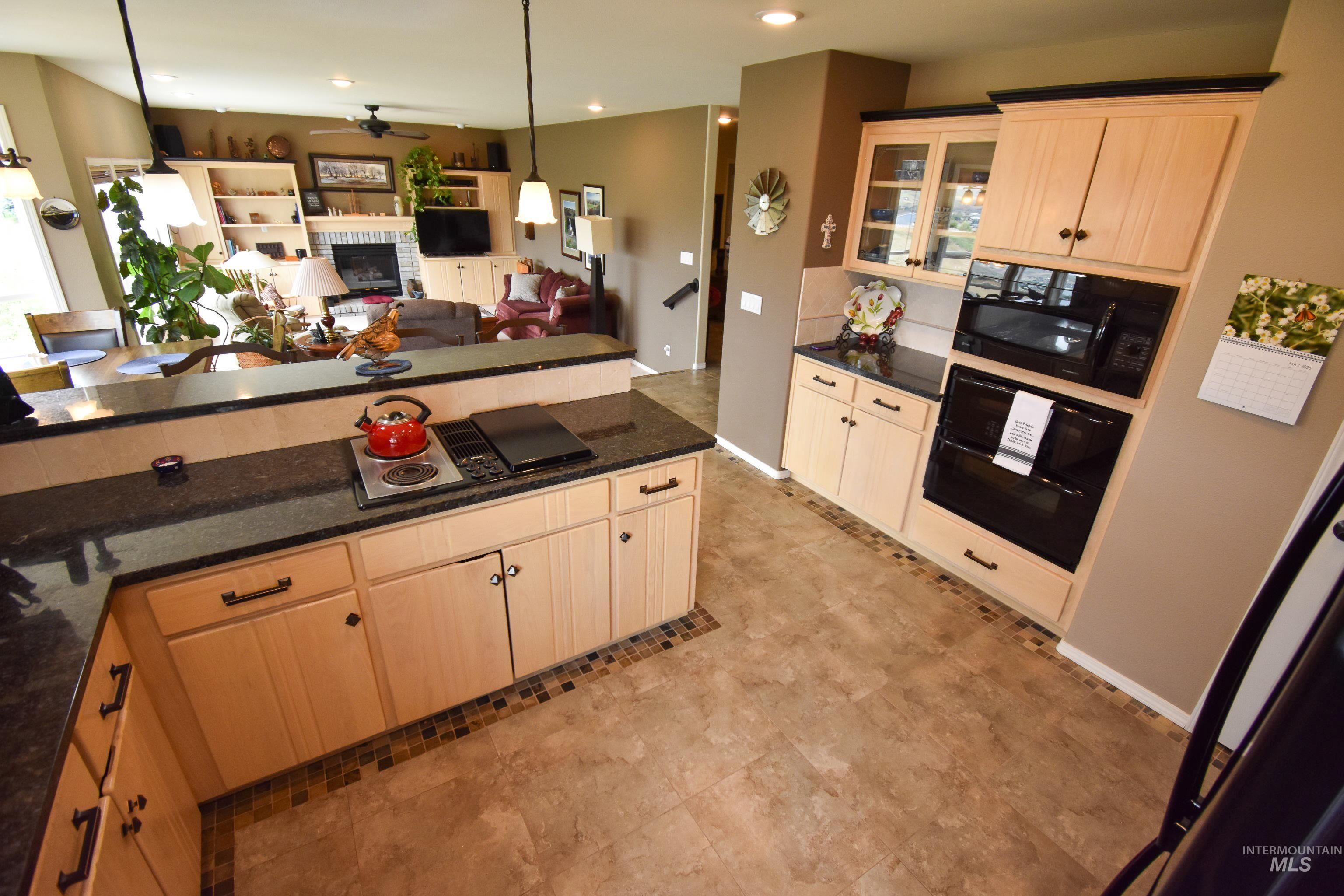 3725 Nicklaus Dr, Clarkston, Washington 99403, 5 Bedrooms, 4 Bathrooms, Residential For Sale, Price $794,000,MLS 98949094