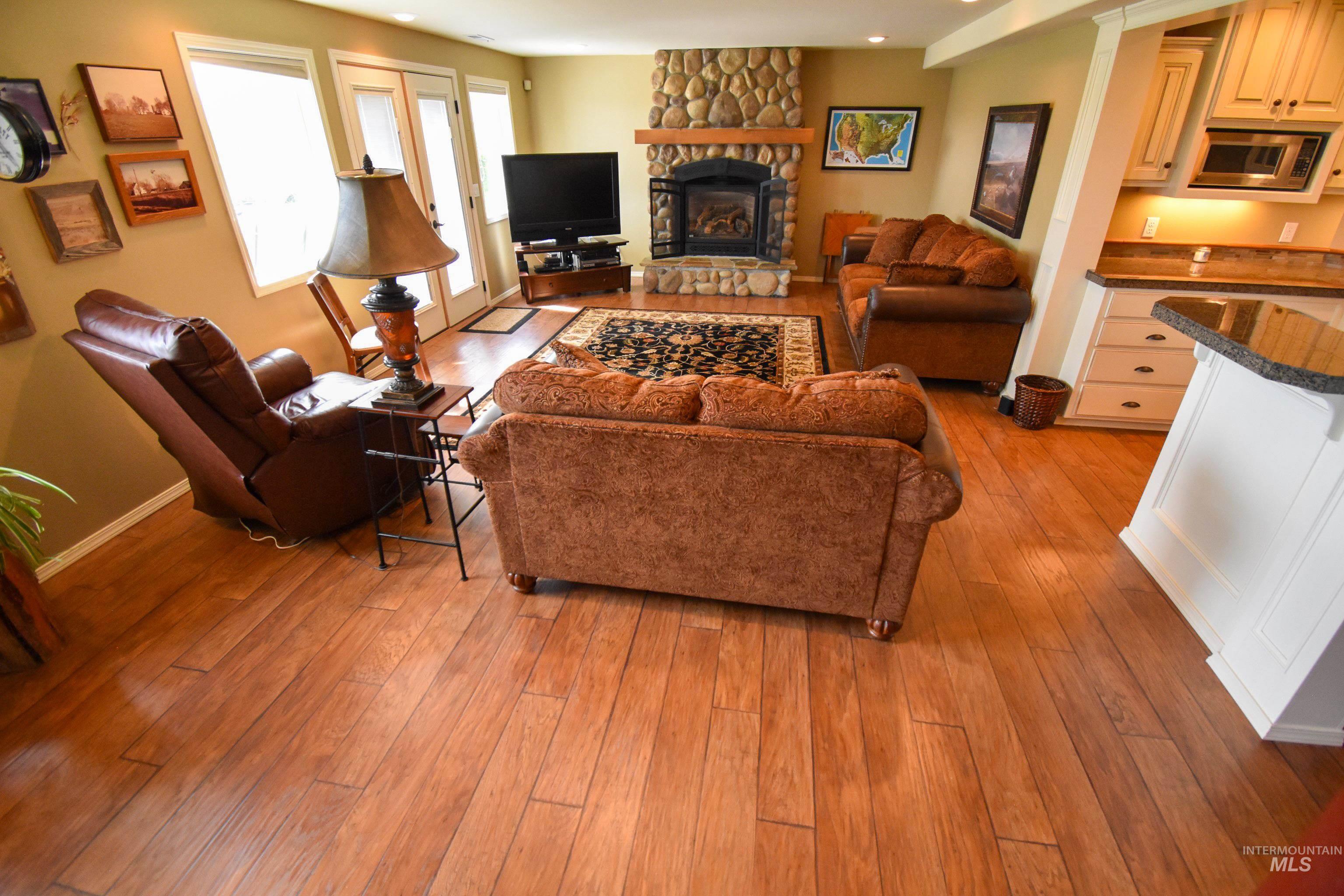 3725 Nicklaus Dr, Clarkston, Washington 99403, 5 Bedrooms, 4 Bathrooms, Residential For Sale, Price $794,000,MLS 98949094