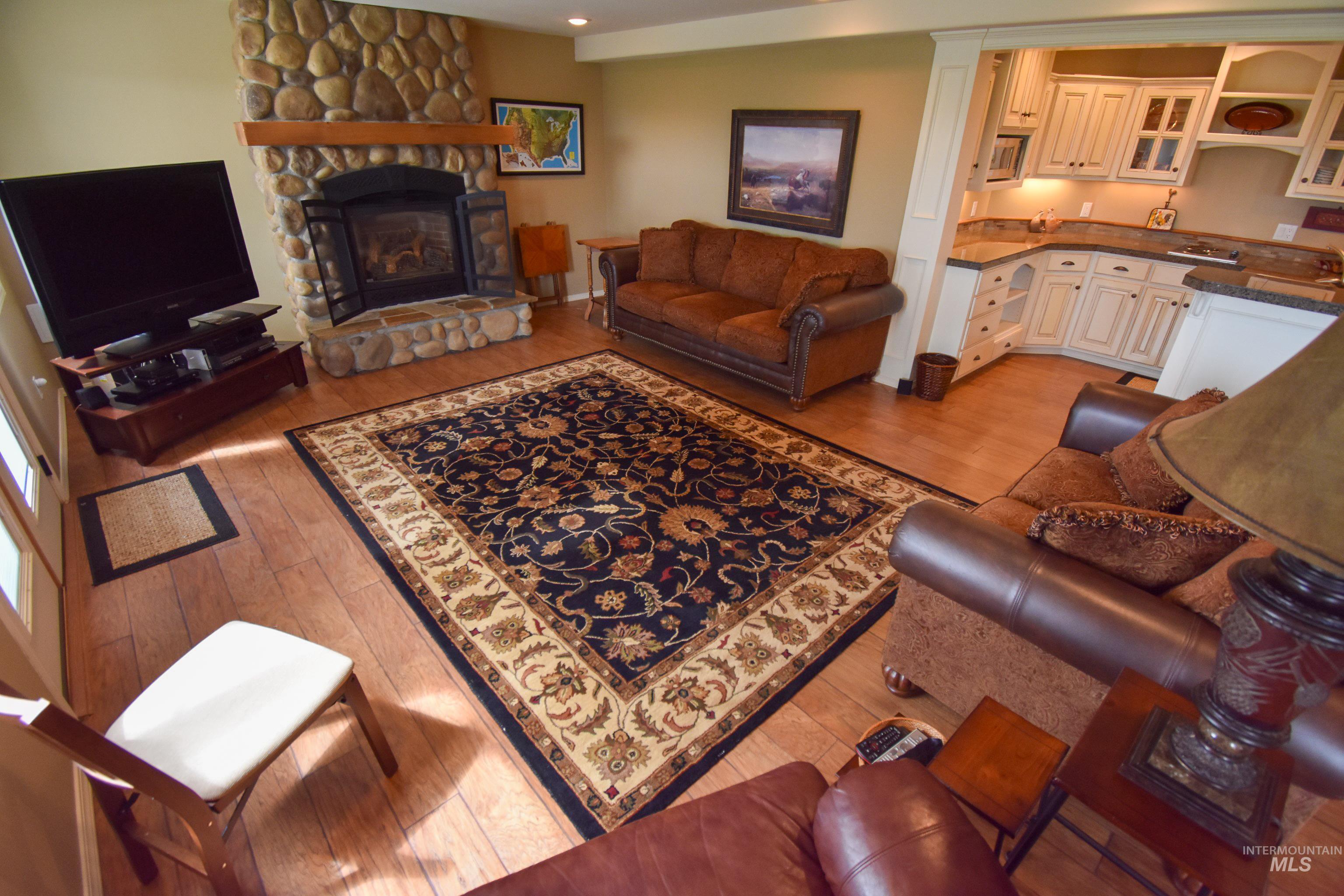 3725 Nicklaus Dr, Clarkston, Washington 99403, 5 Bedrooms, 4 Bathrooms, Residential For Sale, Price $794,000,MLS 98949094