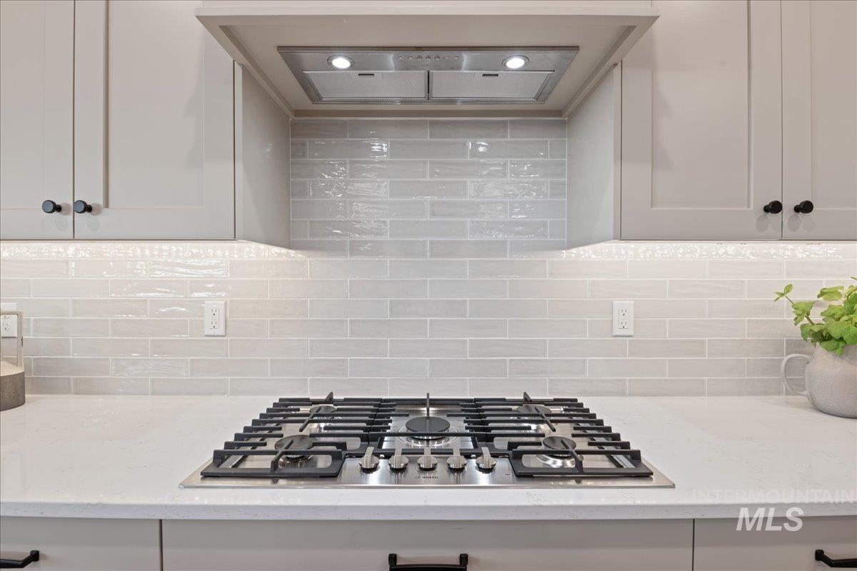 1219 W Ultar Dr, Nampa, Idaho 83686, 4 Bedrooms, 3.5 Bathrooms, Residential For Sale, Price $774,900,MLS 98949096