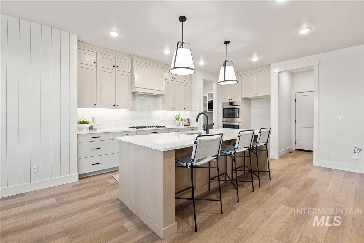 1219 W Ultar Dr, Nampa, Idaho 83686, 4 Bedrooms, 3.5 Bathrooms, Residential For Sale, Price $774,900,MLS 98949096