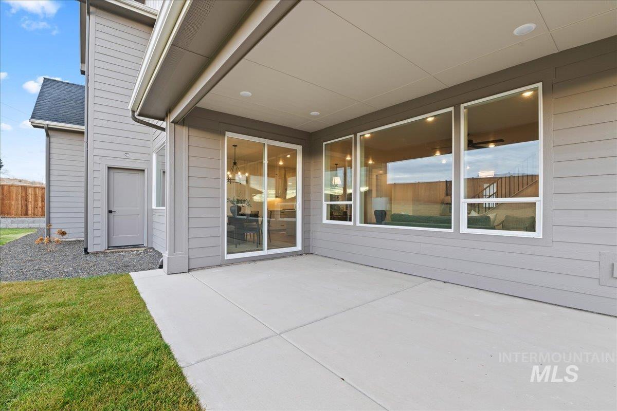 1219 W Ultar Dr, Nampa, Idaho 83686, 4 Bedrooms, 3.5 Bathrooms, Residential For Sale, Price $774,900,MLS 98949096