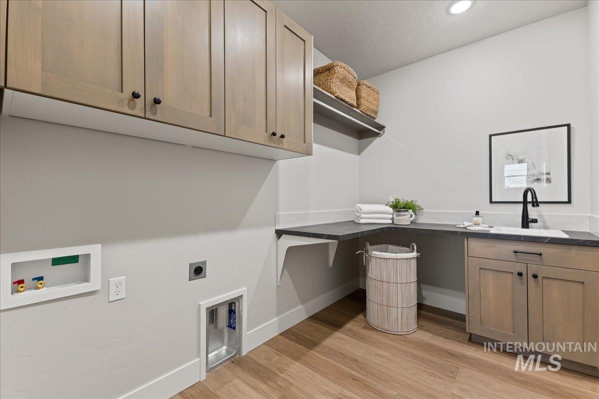 1176 W Eiger Dr, Nampa, Idaho 83686, 3 Bedrooms, 2.5 Bathrooms, Residential For Sale, Price $724,900,MLS 98949098