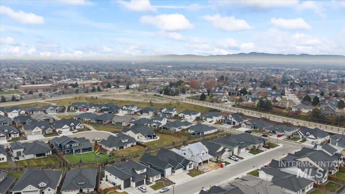 1176 W Eiger Dr, Nampa, Idaho 83686, 3 Bedrooms, 2.5 Bathrooms, Residential For Sale, Price $724,900,MLS 98949098