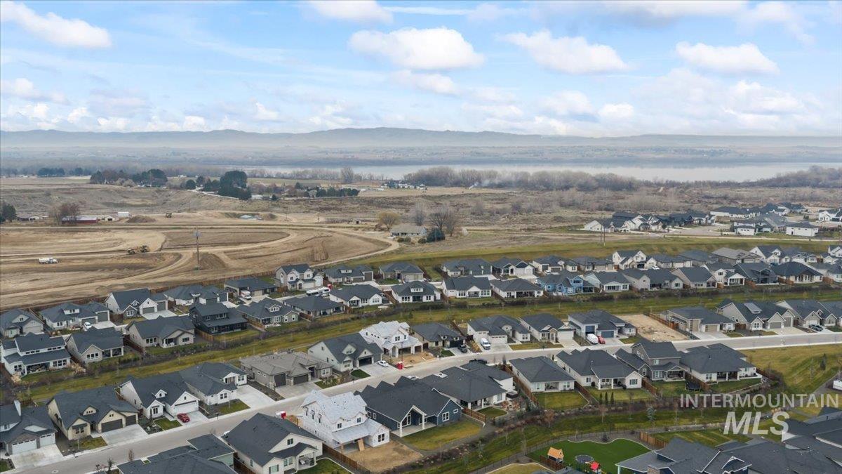 1176 W Eiger Dr, Nampa, Idaho 83686, 3 Bedrooms, 2.5 Bathrooms, Residential For Sale, Price $724,900,MLS 98949098