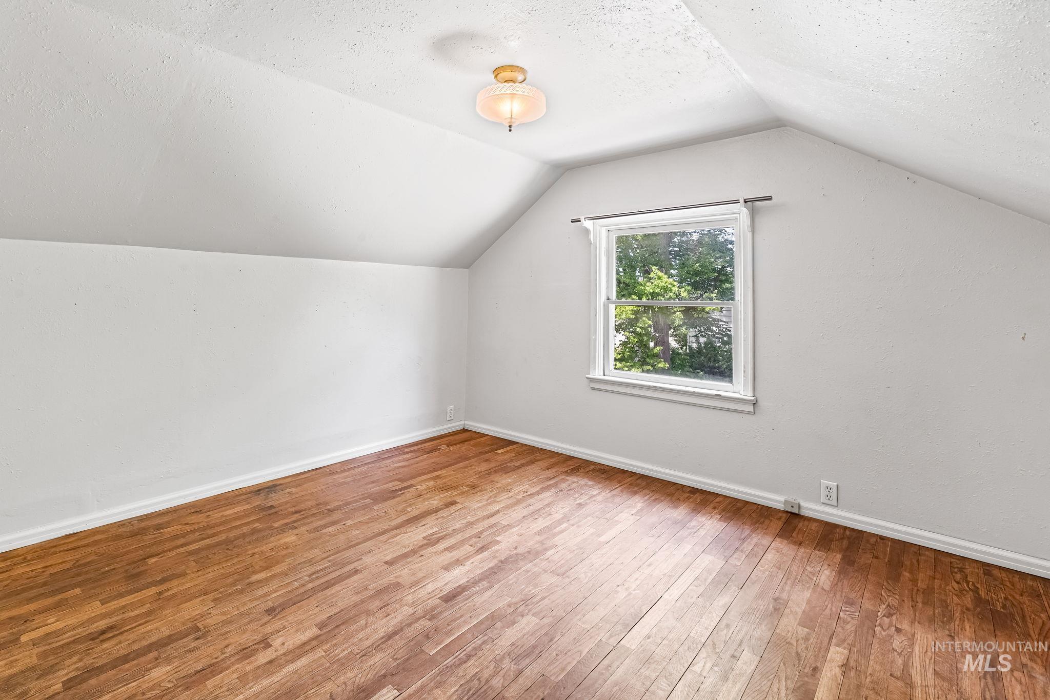 404 N Allumbaugh St, Boise, Idaho 83704, 3 Bedrooms, 2 Bathrooms, Residential For Sale, Price $589,000,MLS 98949104