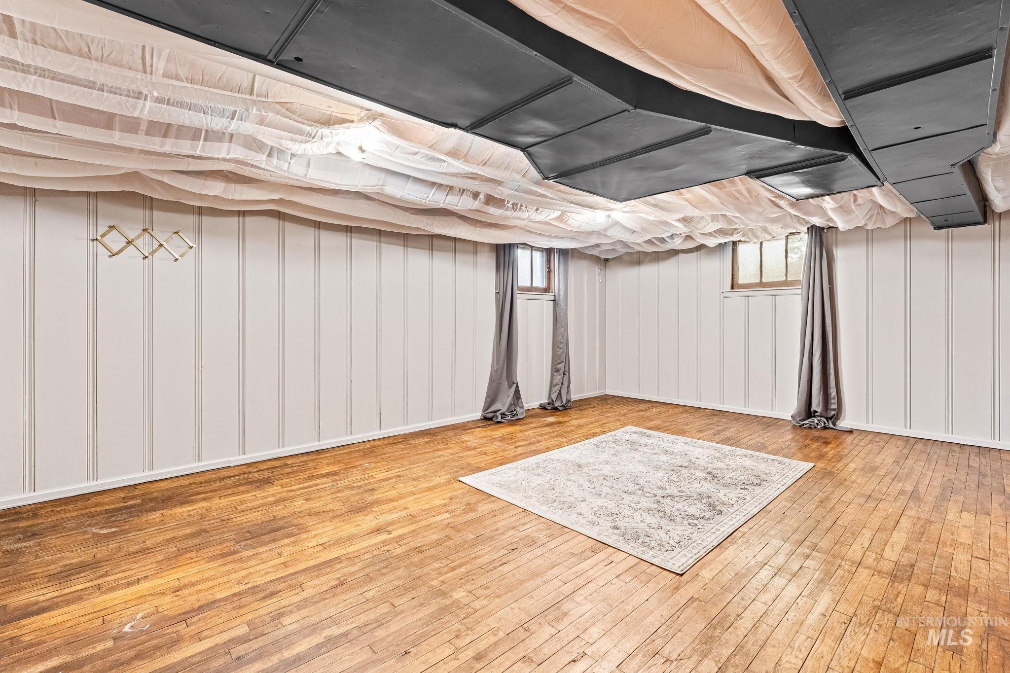 404 N Allumbaugh St, Boise, Idaho 83704, 3 Bedrooms, 2 Bathrooms, Residential For Sale, Price $589,000,MLS 98949104