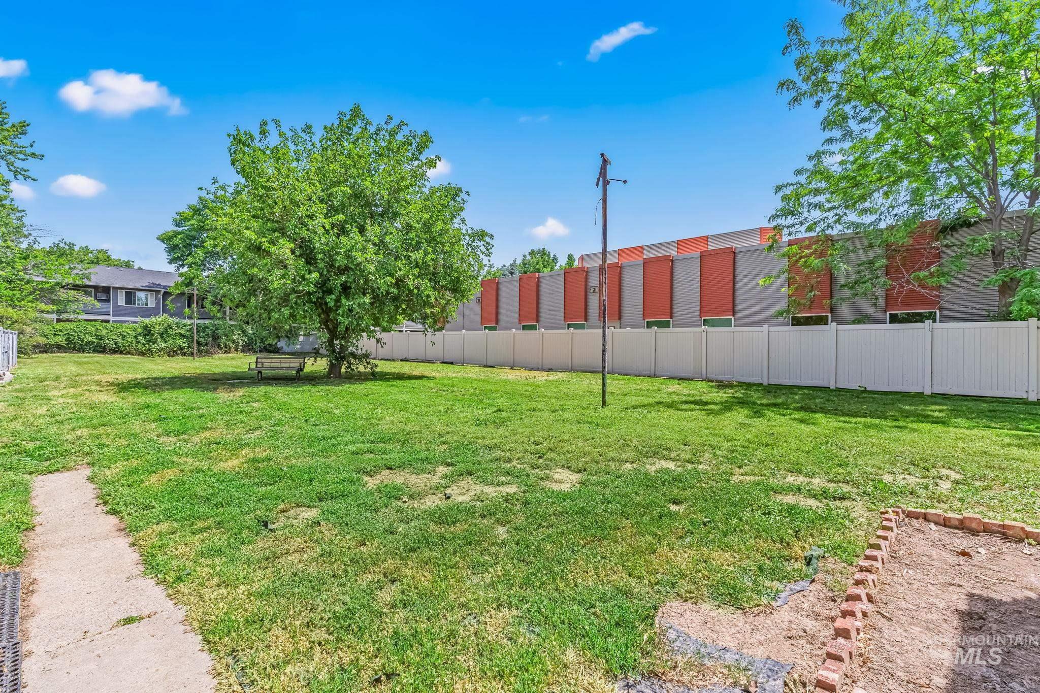 404 N Allumbaugh St, Boise, Idaho 83704, 3 Bedrooms, 2 Bathrooms, Residential For Sale, Price $589,000,MLS 98949104