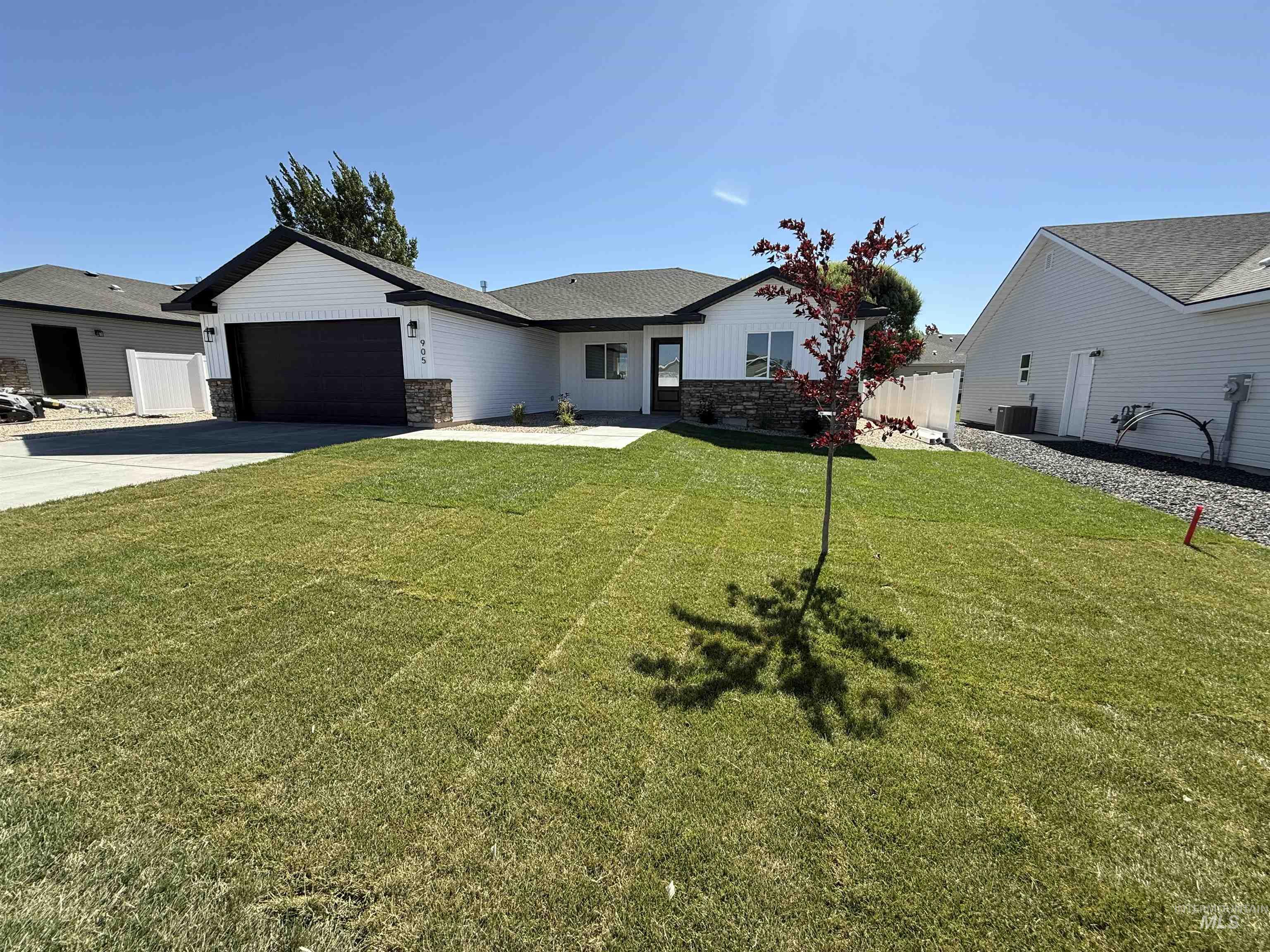 905 E 23rd Ave., Jerome, Idaho 83338, 4 Bedrooms, 2 Bathrooms, Residential For Sale, Price $369,900,MLS 98949143